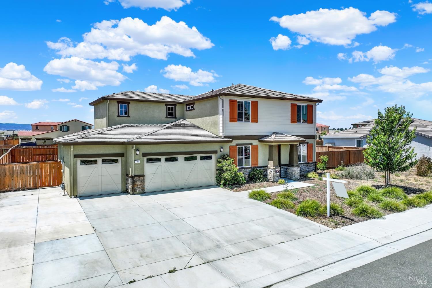 Detail Gallery Image 4 of 69 For 730 Daybreak Dr, Dixon,  CA 95620 - 4 Beds | 3 Baths