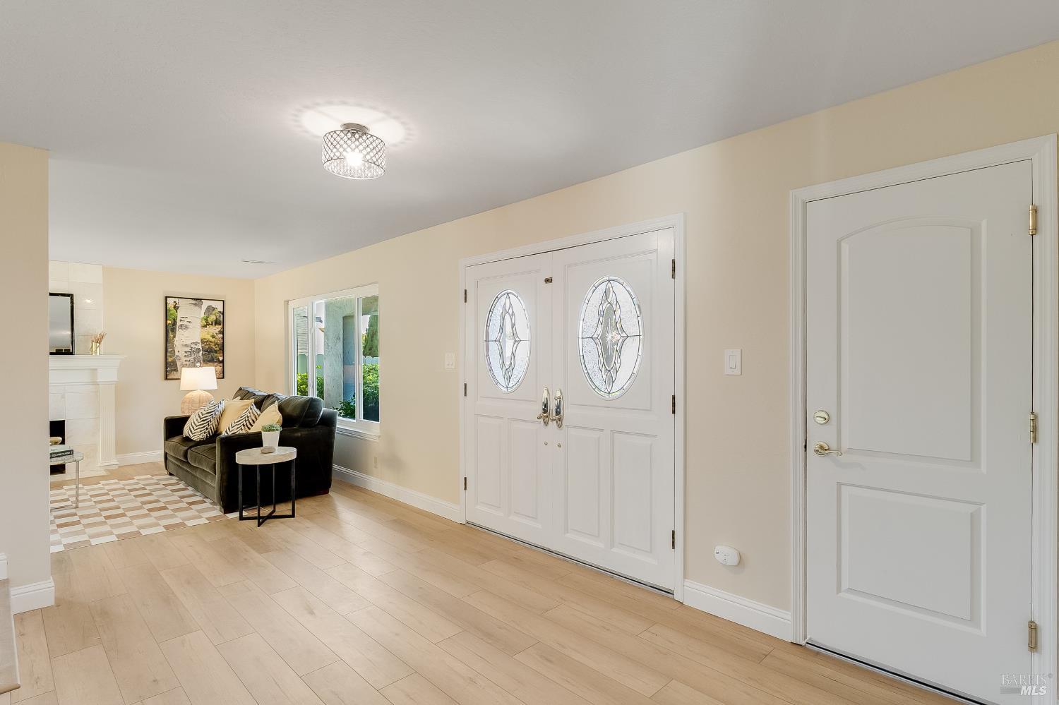 Detail Gallery Image 8 of 96 For 510 Hastings Dr, Benicia,  CA 94510 - 5 Beds | 2/1 Baths