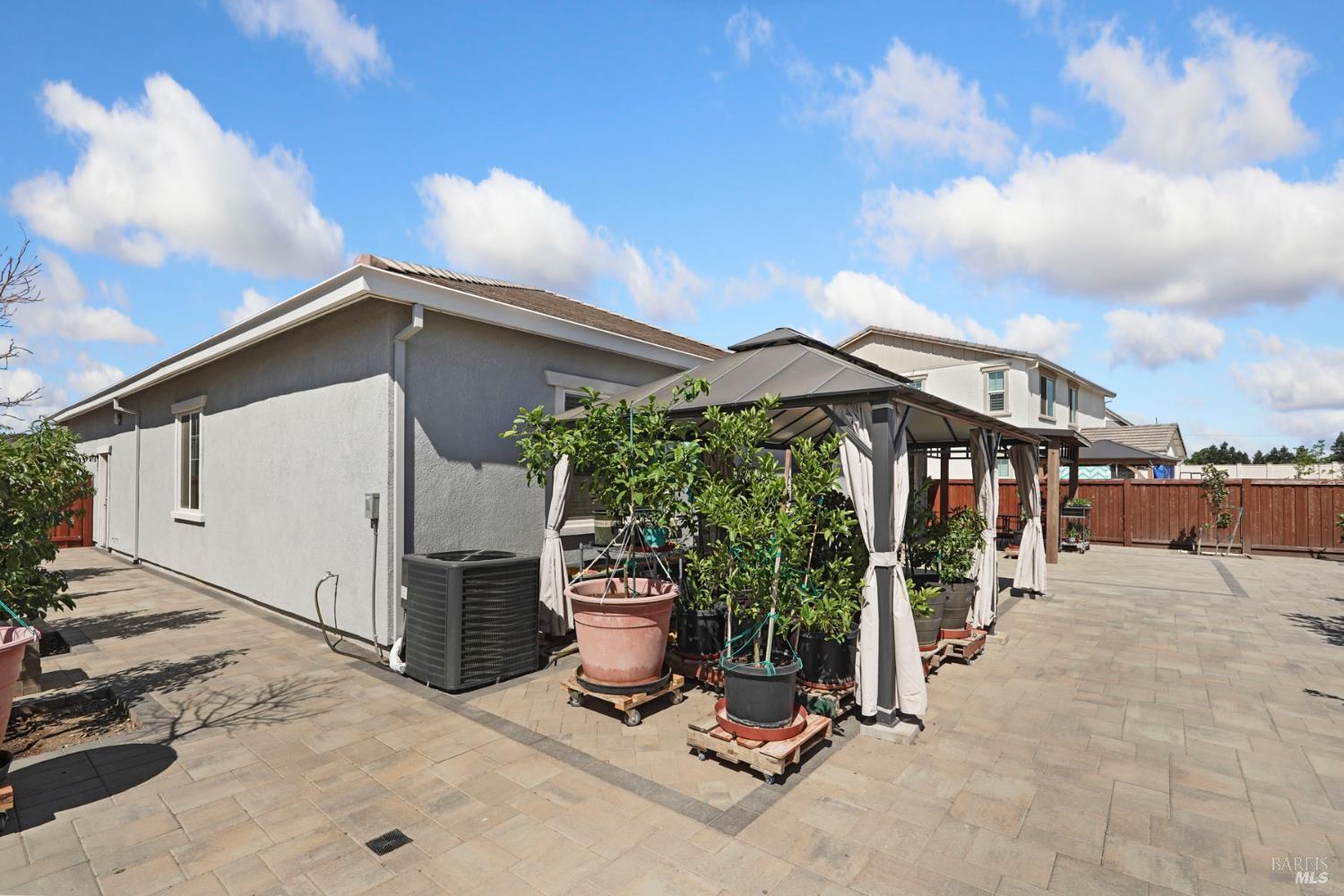 Halsey Court, Dixon, California image 35