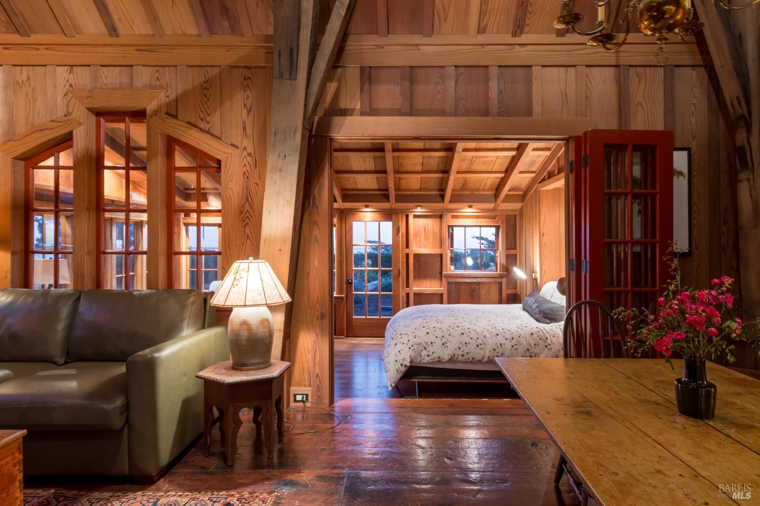 Detail Gallery Image 22 of 60 For 45320 Ukiah St, Mendocino,  CA 95460 - 3 Beds | 2/1 Baths