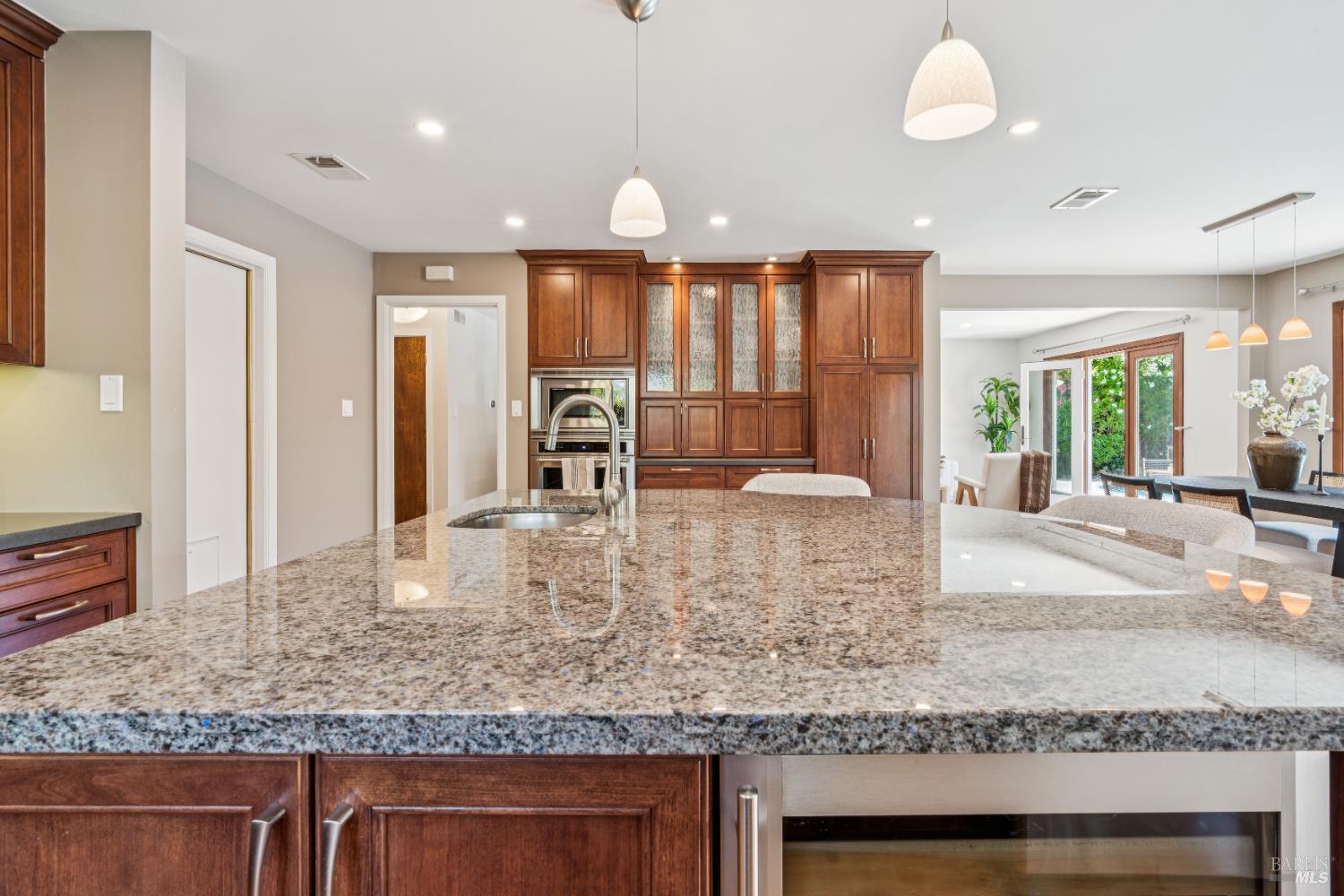 Detail Gallery Image 15 of 59 For 417 via Del Plano Unkn, Novato,  CA 94949 - 3 Beds | 2 Baths
