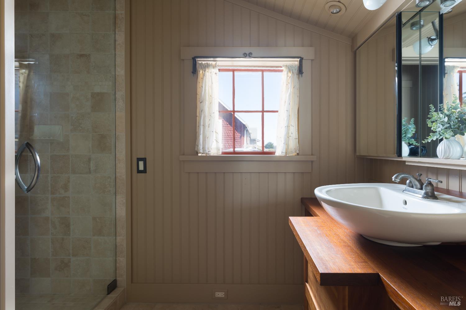 Detail Gallery Image 32 of 60 For 45320 Ukiah St, Mendocino,  CA 95460 - 3 Beds | 2/1 Baths