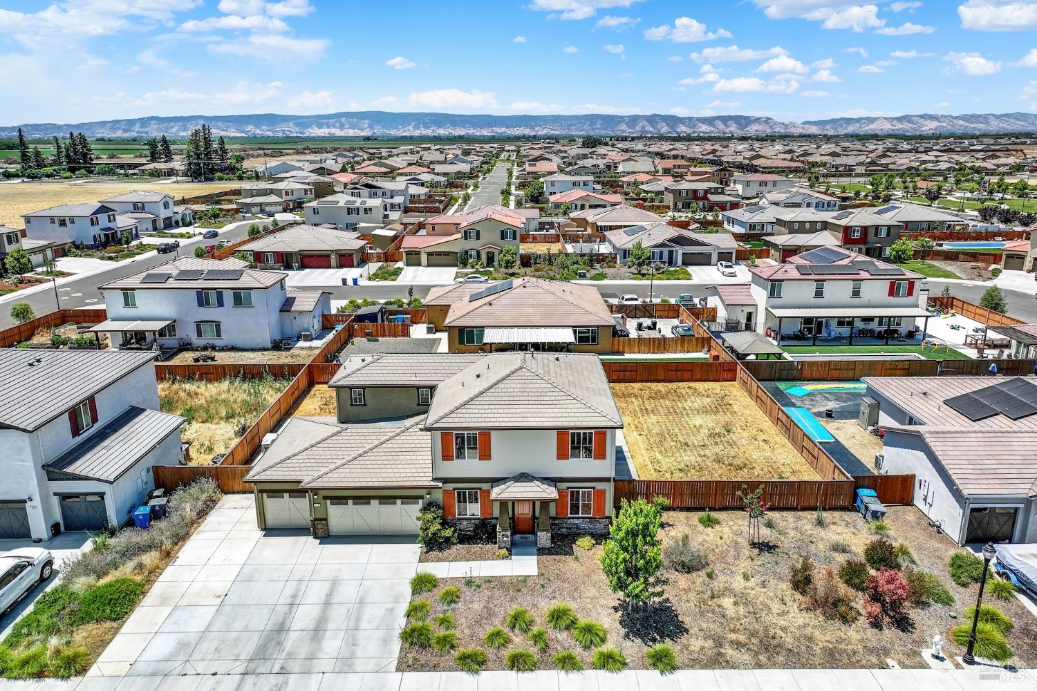 Detail Gallery Image 5 of 69 For 730 Daybreak Dr, Dixon,  CA 95620 - 4 Beds | 3 Baths