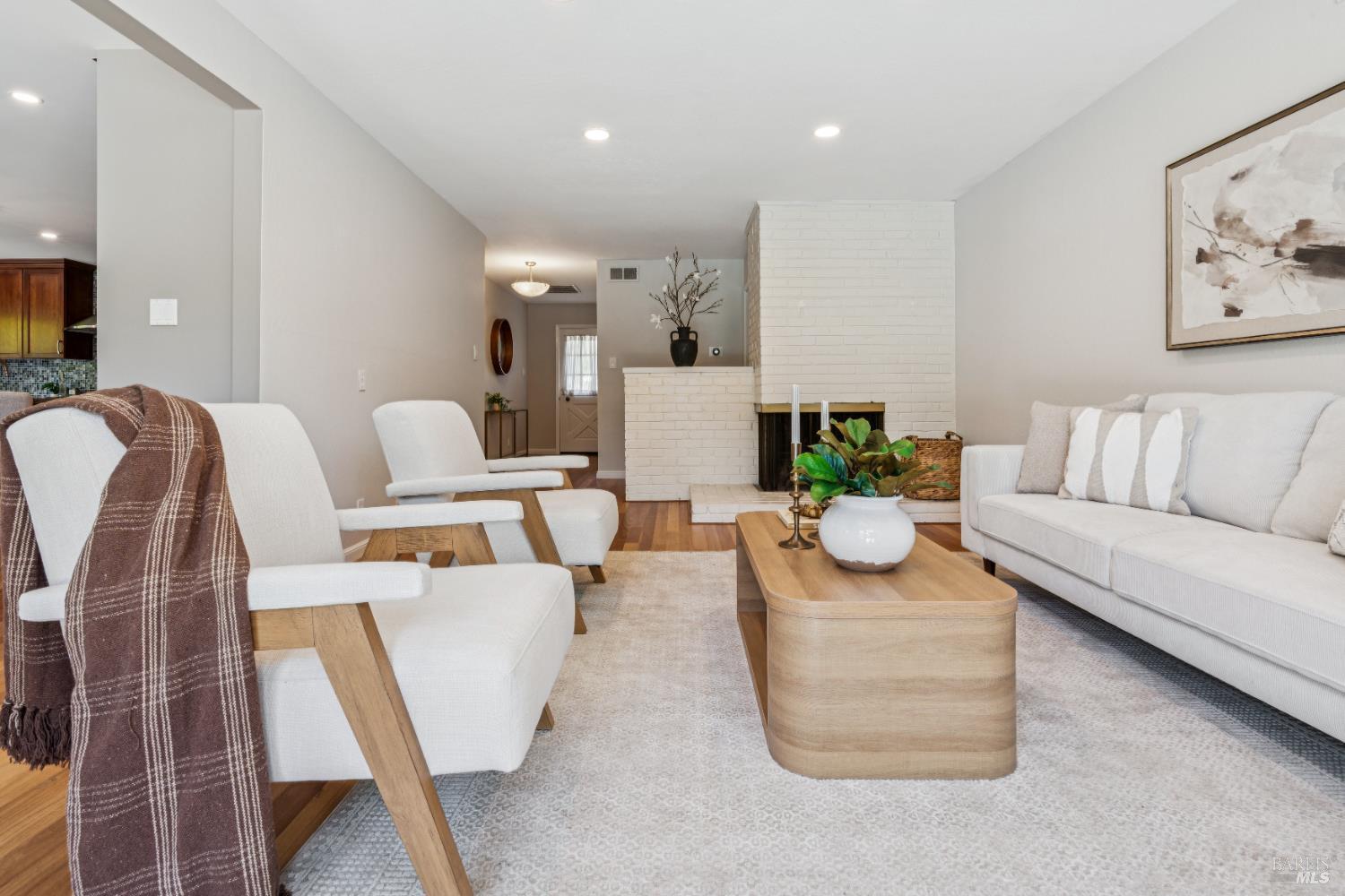 Detail Gallery Image 3 of 59 For 417 via Del Plano Unkn, Novato,  CA 94949 - 3 Beds | 2 Baths