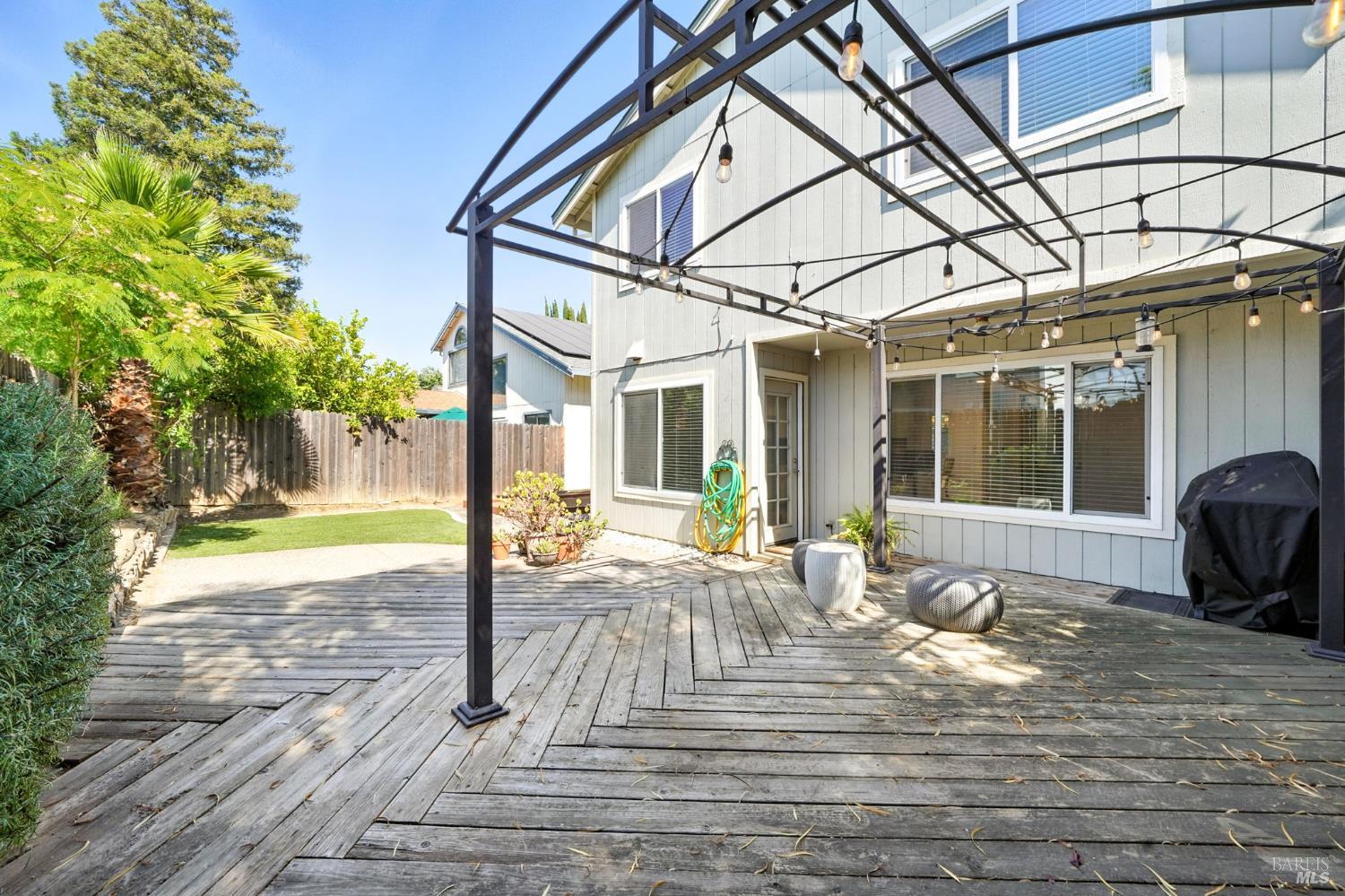Detail Gallery Image 25 of 37 For 849 Cameron Ct, Vacaville,  CA 95687 - 3 Beds | 2/1 Baths