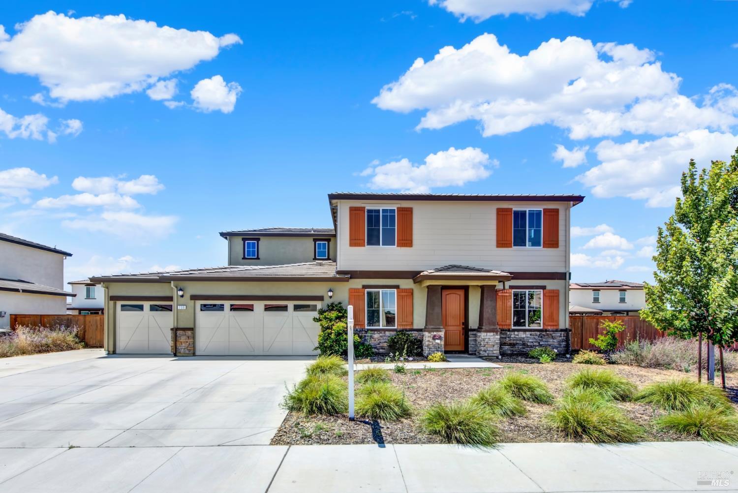 Detail Gallery Image 6 of 69 For 730 Daybreak Dr, Dixon,  CA 95620 - 4 Beds | 3 Baths