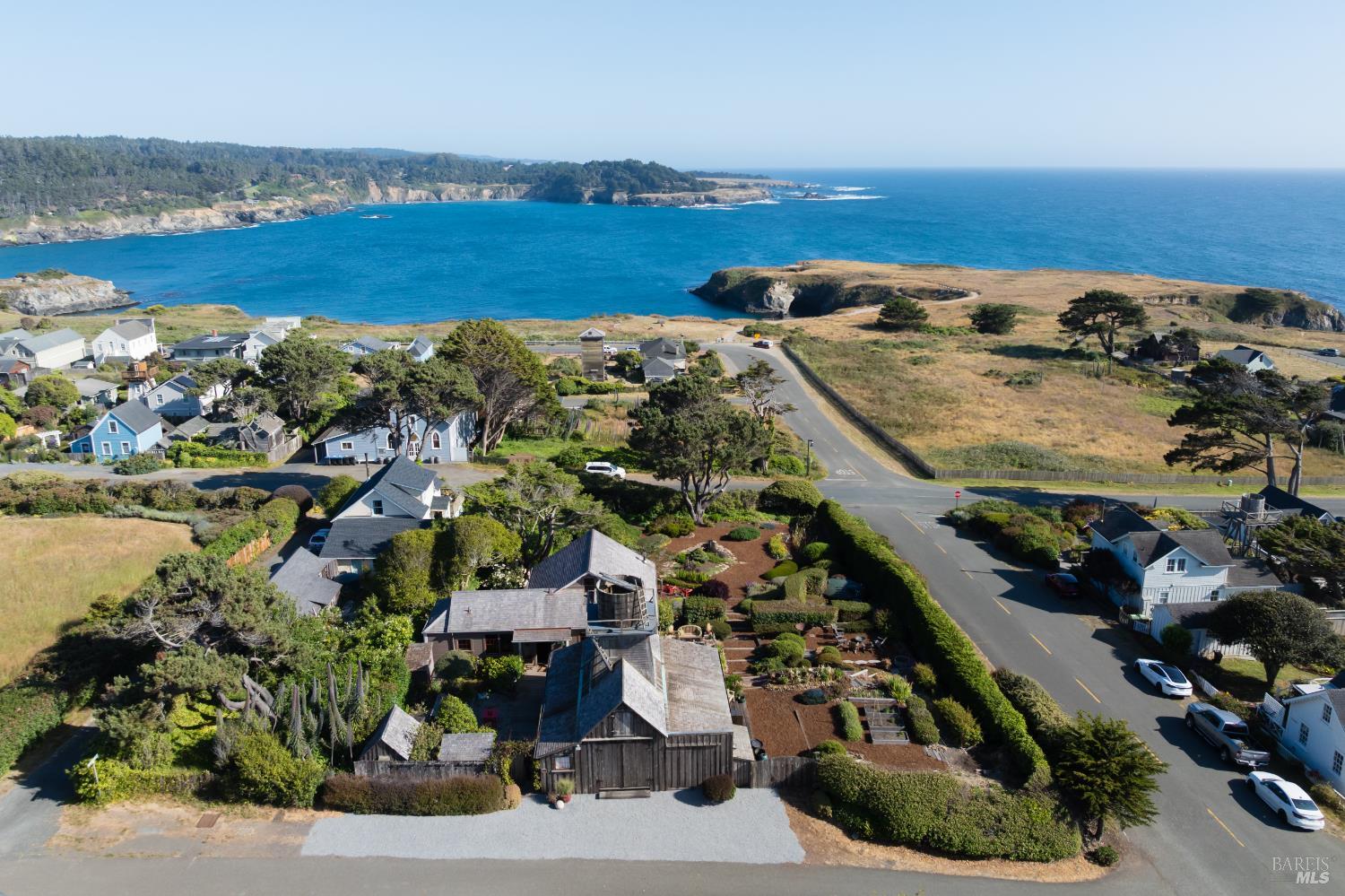 Detail Gallery Image 43 of 60 For 45320 Ukiah St, Mendocino,  CA 95460 - 3 Beds | 2/1 Baths