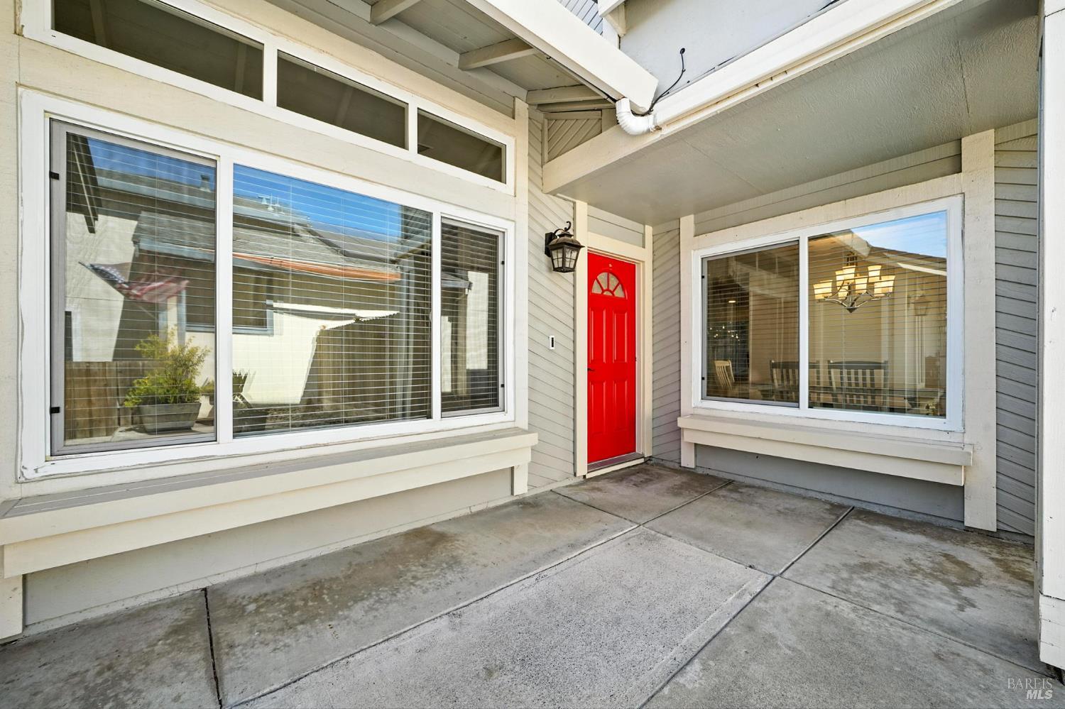 Detail Gallery Image 4 of 37 For 849 Cameron Ct, Vacaville,  CA 95687 - 3 Beds | 2/1 Baths