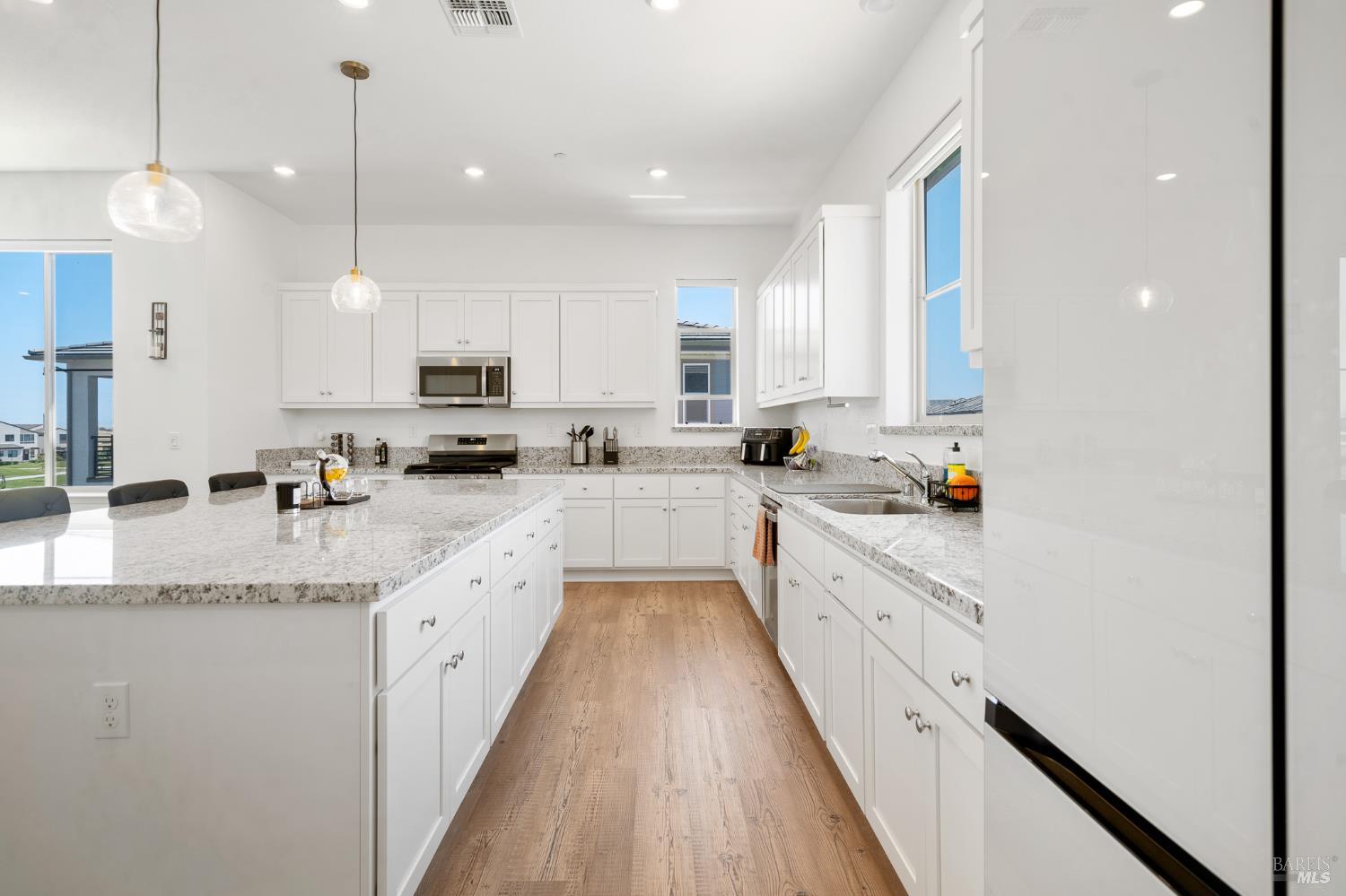 Detail Gallery Image 15 of 41 For 2430 Shore Vis, Fairfield,  CA 94533 - 3 Beds | 2 Baths