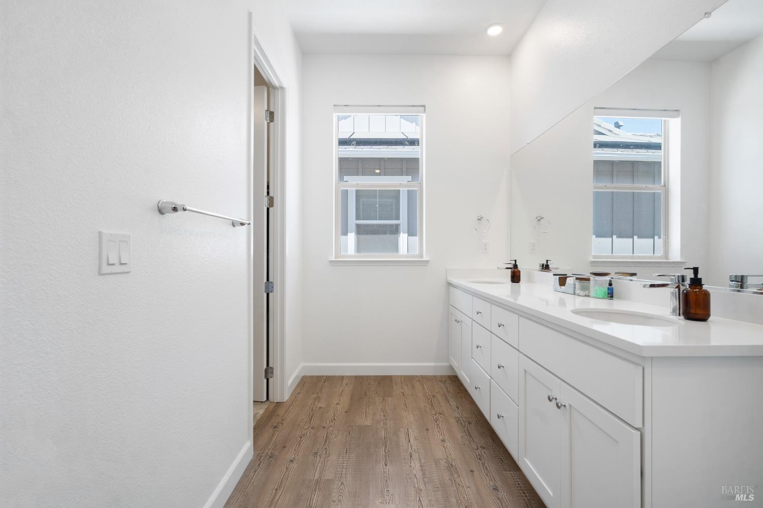 Detail Gallery Image 33 of 41 For 2430 Shore Vis, Fairfield,  CA 94533 - 3 Beds | 2 Baths