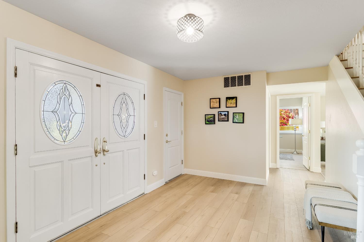 Detail Gallery Image 7 of 96 For 510 Hastings Dr, Benicia,  CA 94510 - 5 Beds | 2/1 Baths