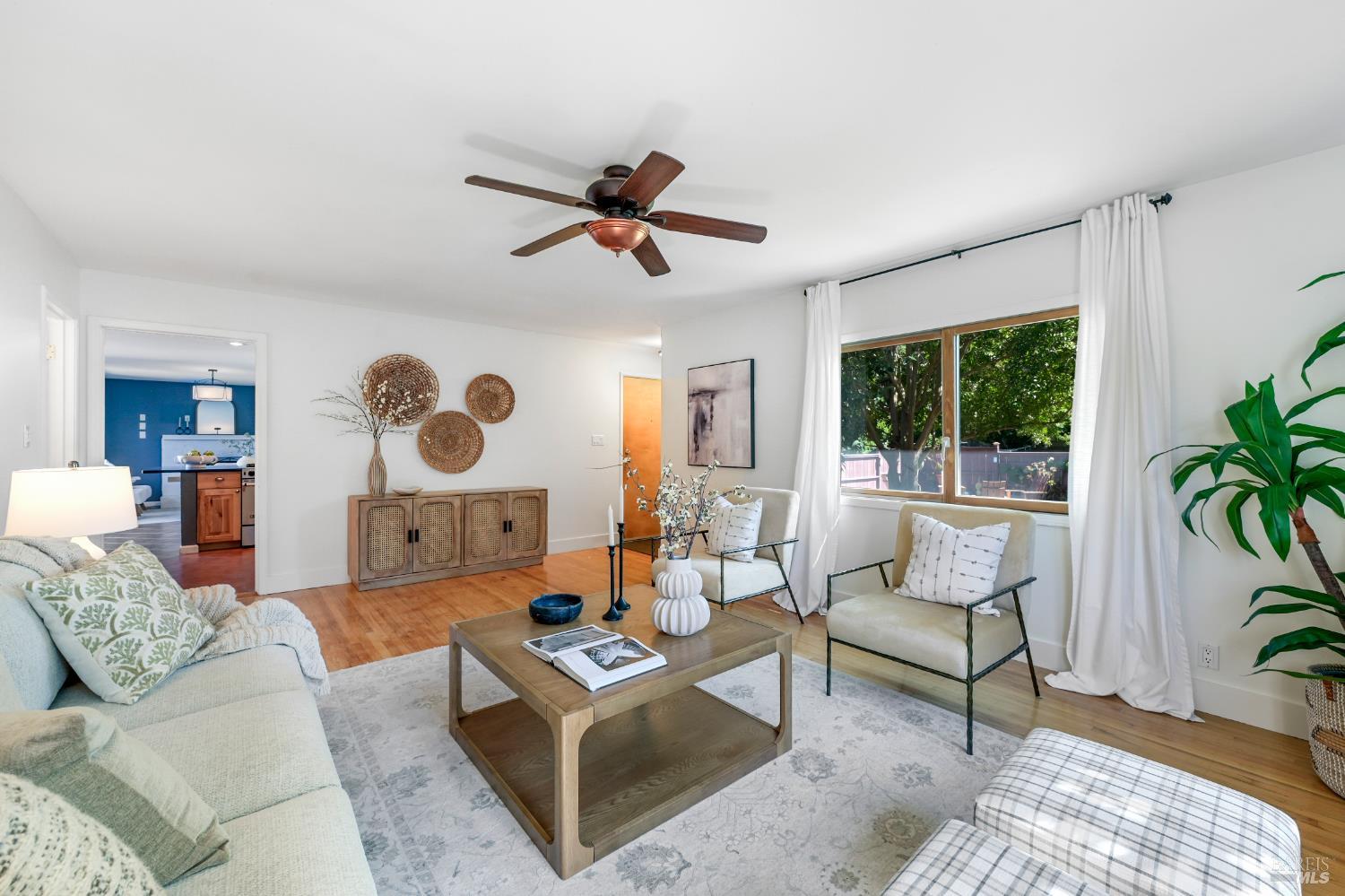 Detail Gallery Image 9 of 56 For 480 via Del Plano Unkn, Novato,  CA 94949 - 3 Beds | 2 Baths