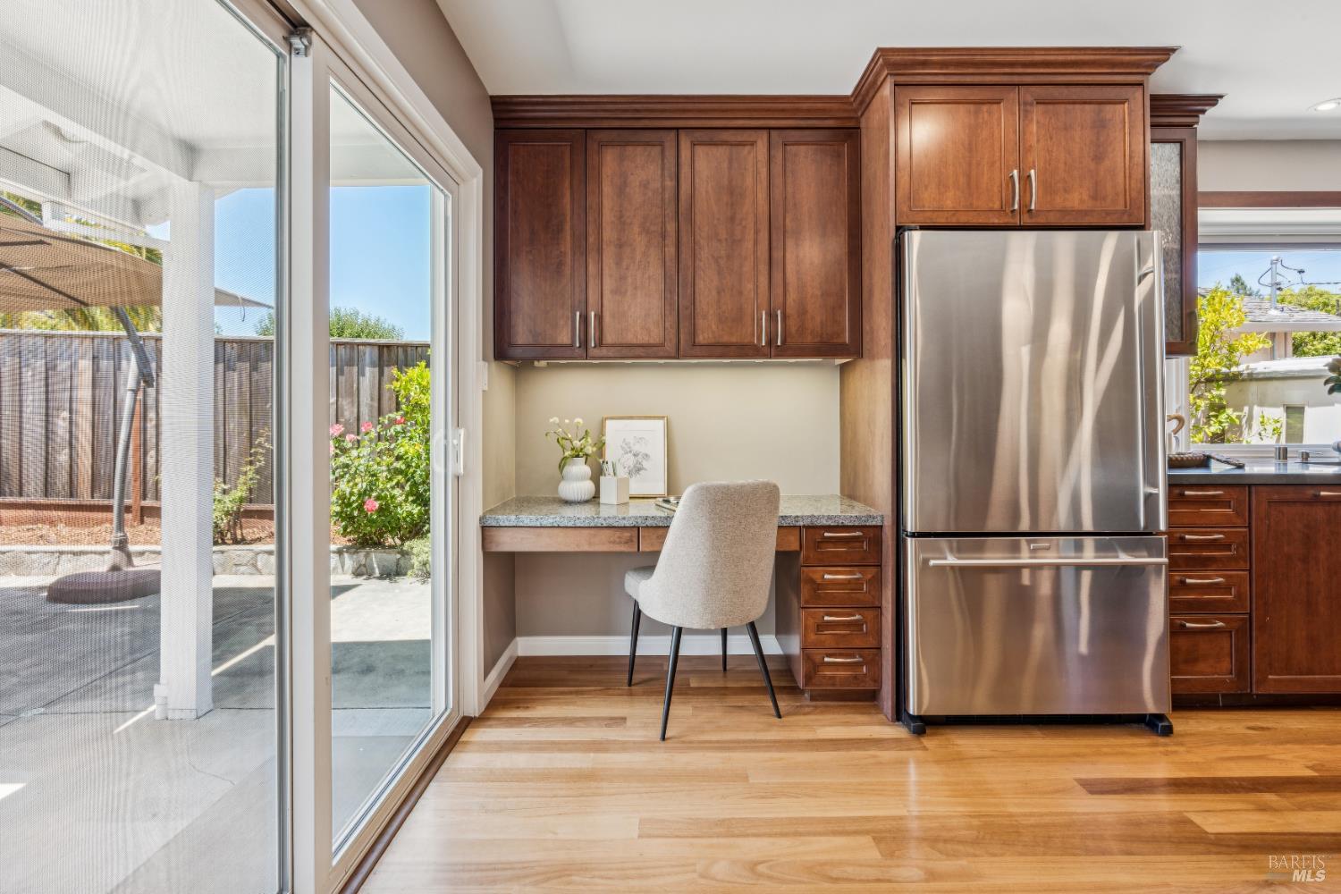 Detail Gallery Image 7 of 59 For 417 via Del Plano Unkn, Novato,  CA 94949 - 3 Beds | 2 Baths