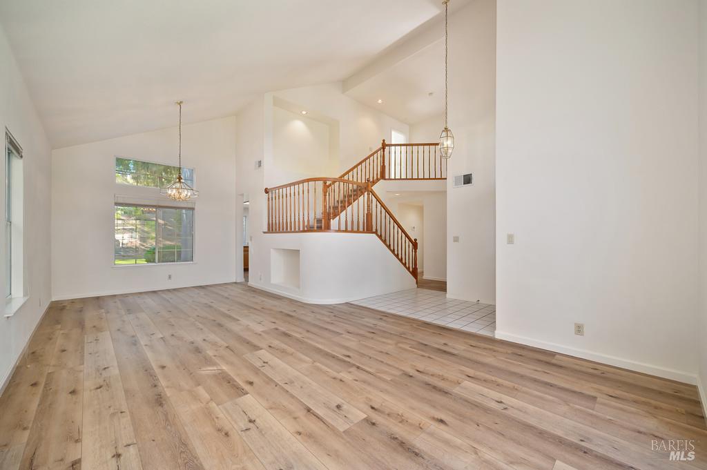 Lone Oak Drive, Vacaville, California image 3