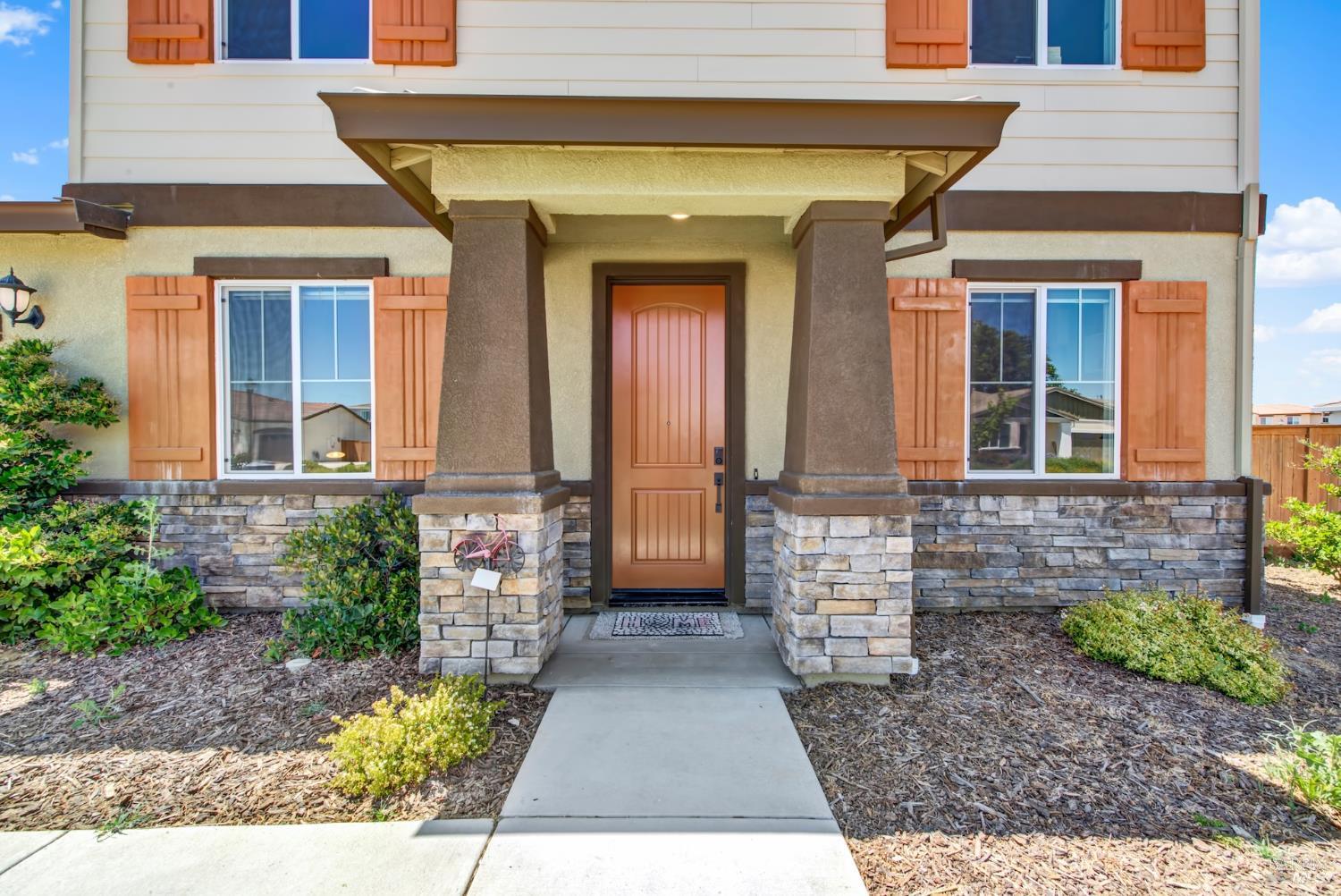 Detail Gallery Image 8 of 69 For 730 Daybreak Dr, Dixon,  CA 95620 - 4 Beds | 3 Baths