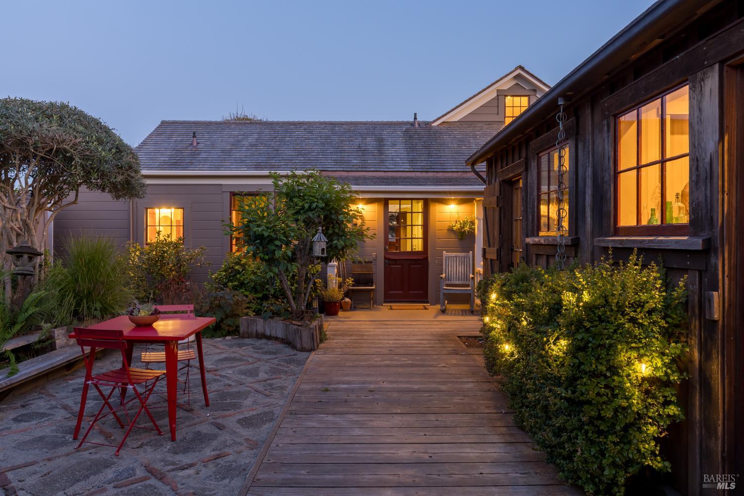 Detail Gallery Image 59 of 60 For 45320 Ukiah St, Mendocino,  CA 95460 - 3 Beds | 2/1 Baths
