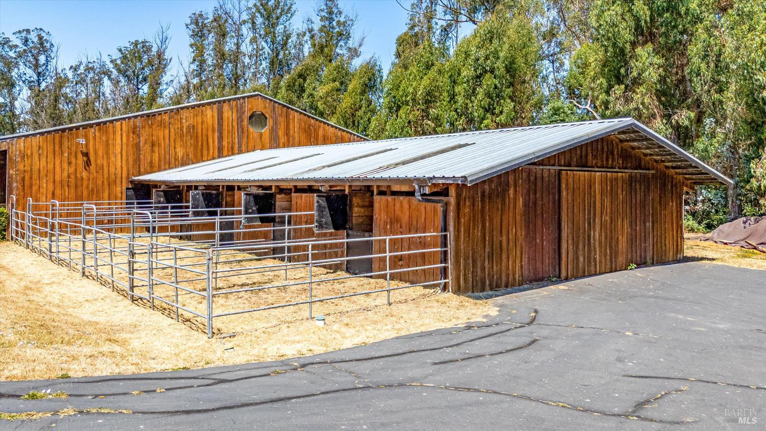 Detail Gallery Image 75 of 93 For 5000 Carroll Rd, Petaluma,  CA 94952 - 6 Beds | 5 Baths