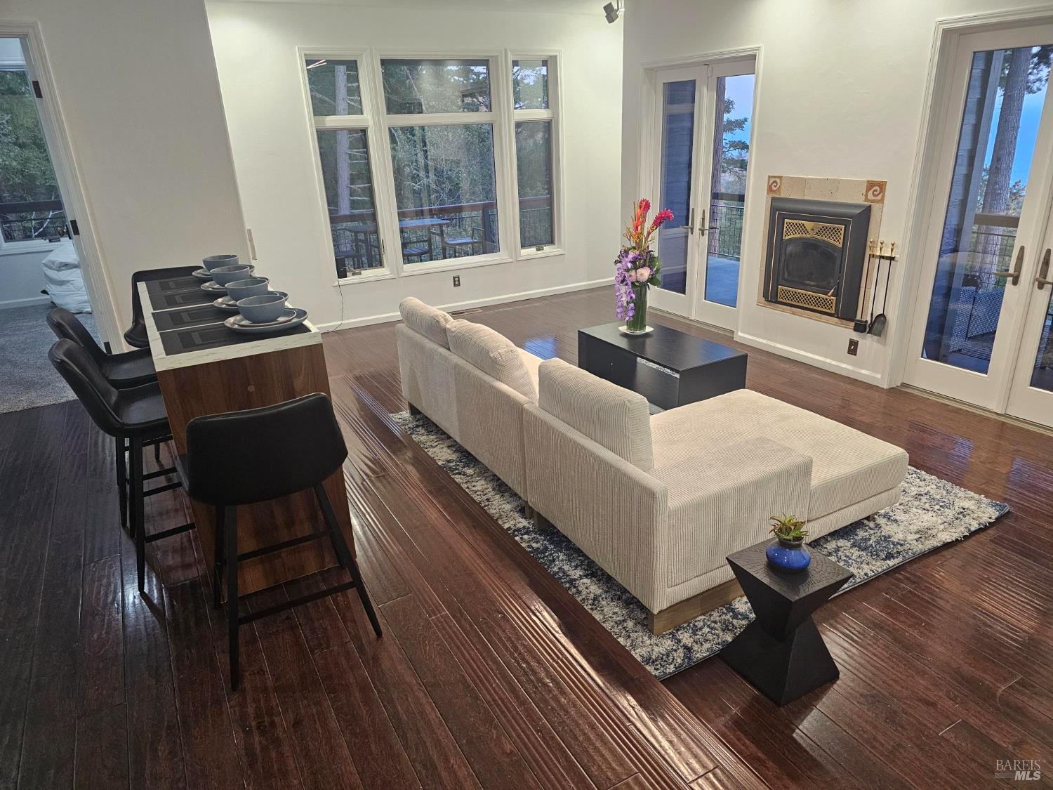 Detail Gallery Image 17 of 72 For 22172 Umland Cir, Jenner,  CA 95450 - 2 Beds | 2 Baths