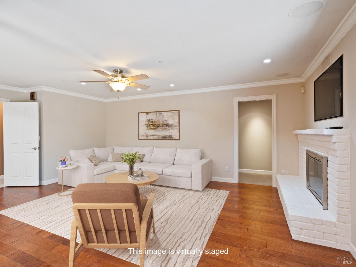 Detail Gallery Image 17 of 69 For 914 Santa Dorotea Cir, Rohnert Park,  CA 94928 - 4 Beds | 3/1 Baths