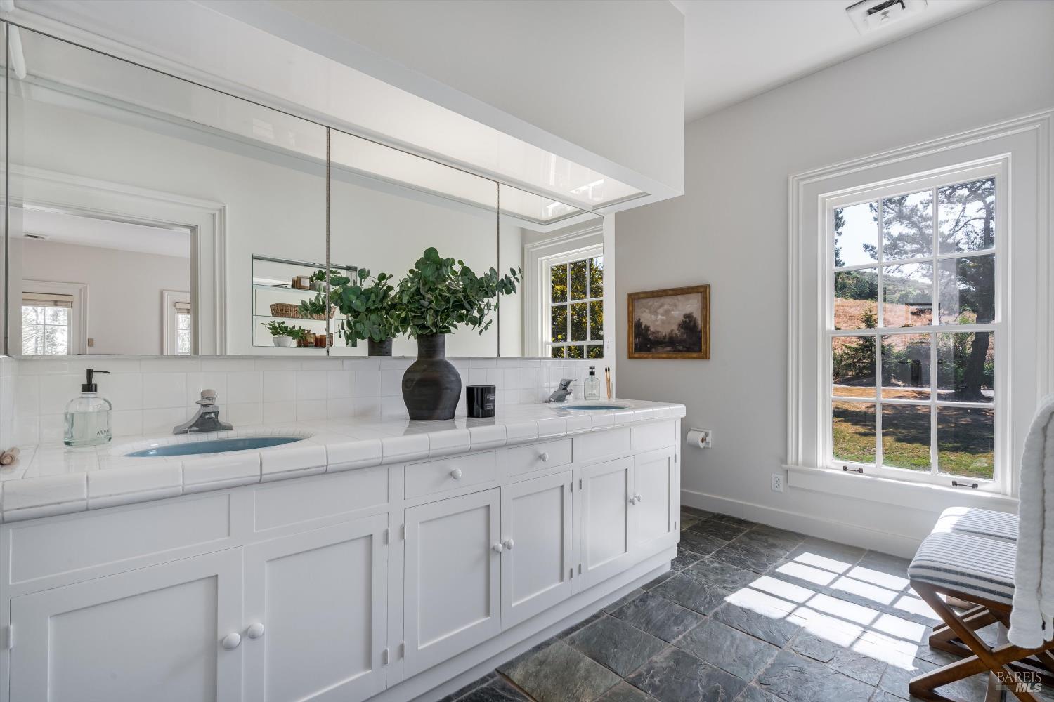 Detail Gallery Image 63 of 93 For 5000 Carroll Rd, Petaluma,  CA 94952 - 6 Beds | 5 Baths