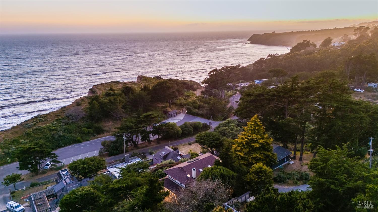 Detail Gallery Image 57 of 73 For 165 Rosewood Rd, Bolinas,  CA 94924 - 2 Beds | 2/1 Baths