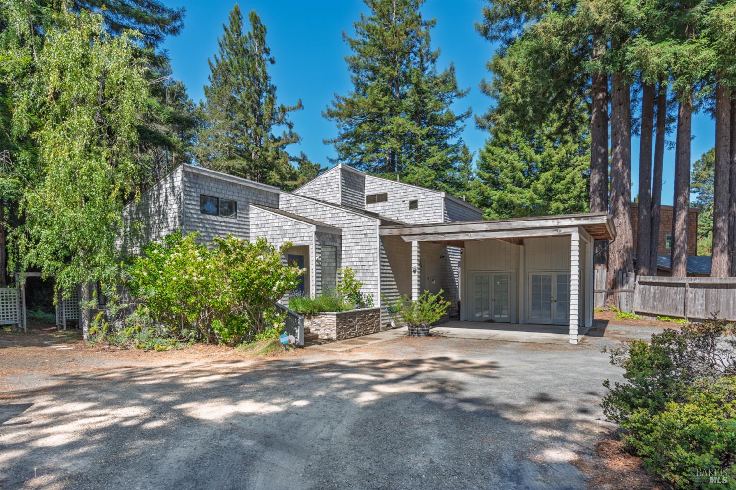 Detail Gallery Image 36 of 37 For 37820 Old Stage Rd, Gualala,  CA 95445 - 2 Beds | 2 Baths