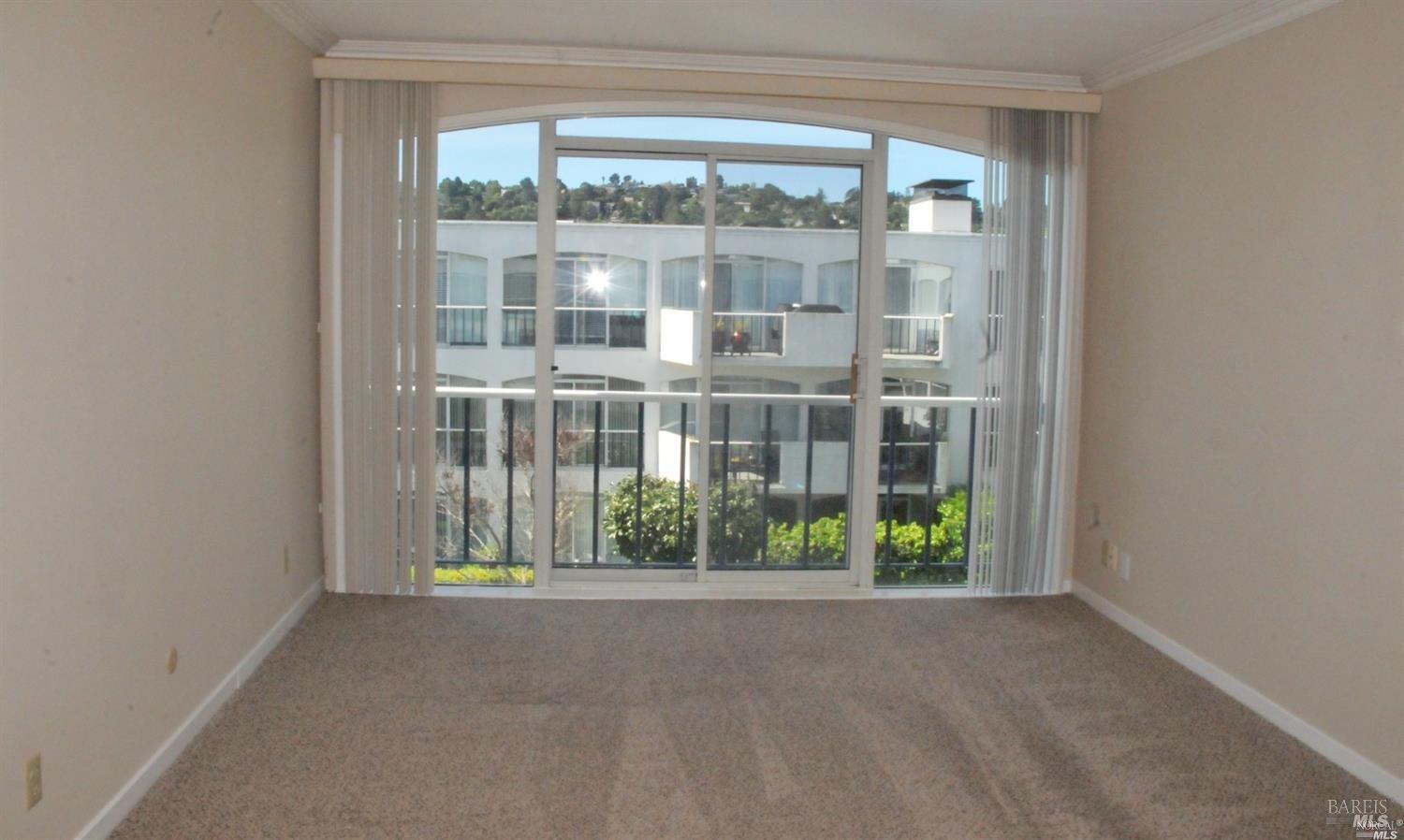 Detail Gallery Image 11 of 20 For 4331 Shelter Bay Ave, Mill Valley,  CA 94941 - 2 Beds | 2 Baths
