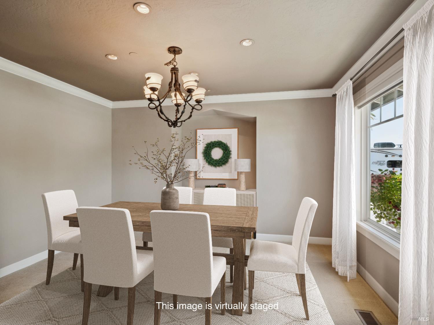 Detail Gallery Image 12 of 69 For 914 Santa Dorotea Cir, Rohnert Park,  CA 94928 - 4 Beds | 3/1 Baths