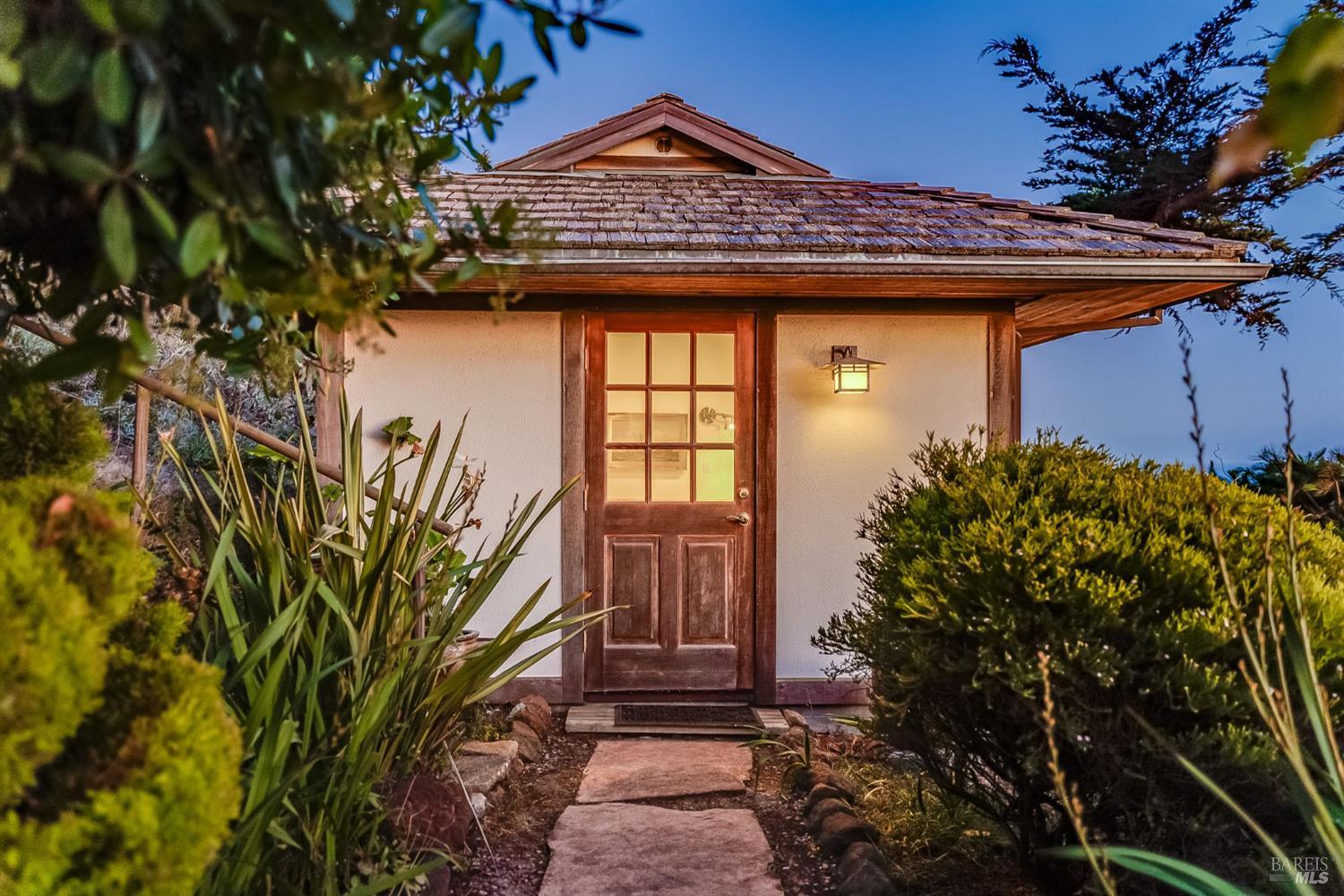 Detail Gallery Image 45 of 73 For 165 Rosewood Rd, Bolinas,  CA 94924 - 2 Beds | 2/1 Baths