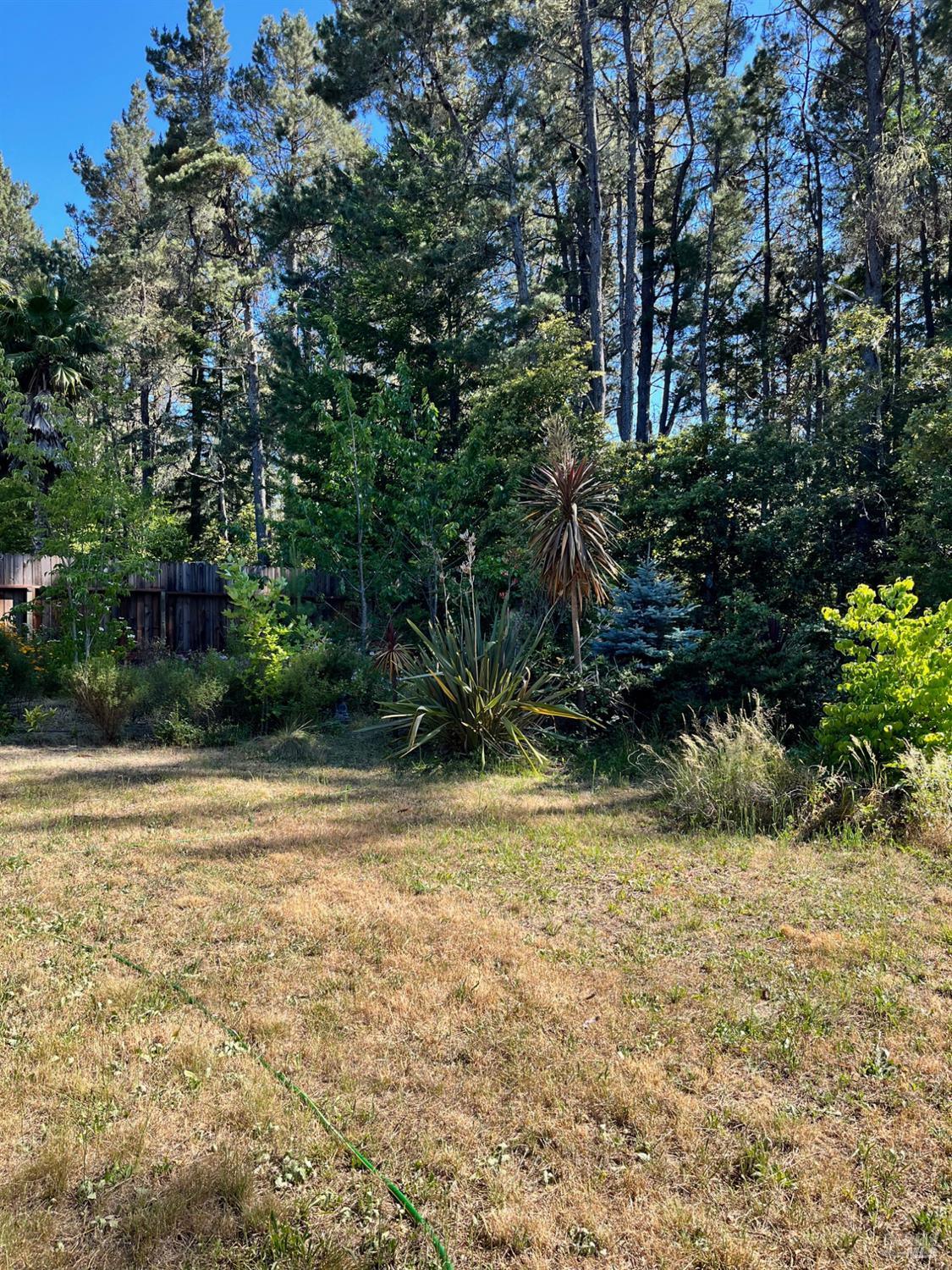 Detail Gallery Image 35 of 37 For 37820 Old Stage Rd, Gualala,  CA 95445 - 2 Beds | 2 Baths