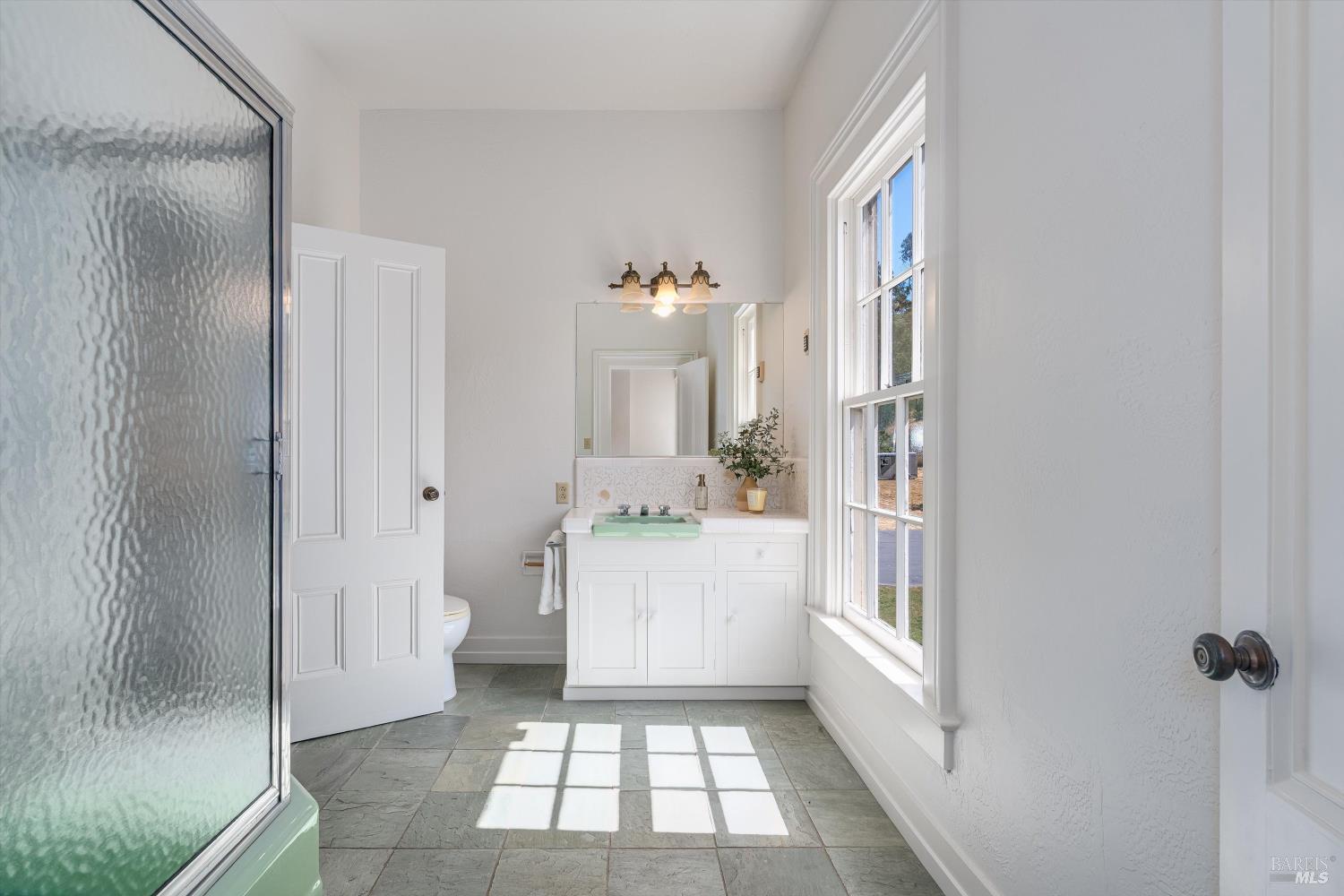 Detail Gallery Image 68 of 93 For 5000 Carroll Rd, Petaluma,  CA 94952 - 6 Beds | 5 Baths