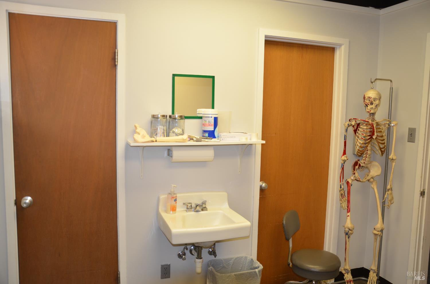 Detail Gallery Image 45 of 48 For 715 S Dora St #2,  Ukiah,  CA 95482 - – Beds | – Baths