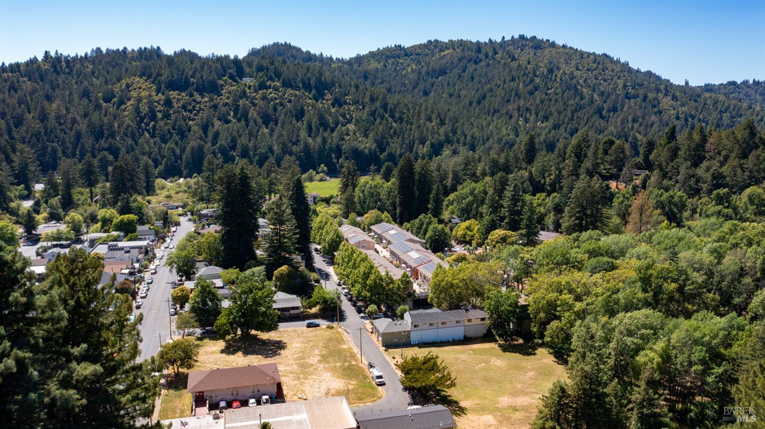 Detail Gallery Image 4 of 37 For 16352 5th St, Guerneville,  CA 95446 - – Beds | – Baths
