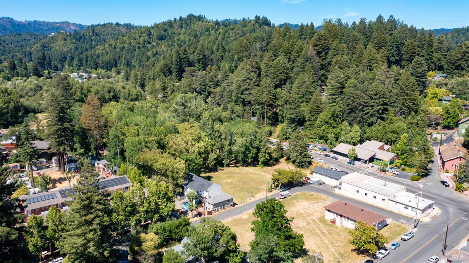 Detail Gallery Image 7 of 37 For 16352 5th St, Guerneville,  CA 95446 - – Beds | – Baths