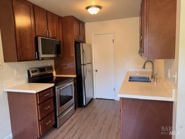 Detail Gallery Image 4 of 8 For 3014 Yulupa Ave, Santa Rosa,  CA 95405 - 2 Beds | 1/1 Baths