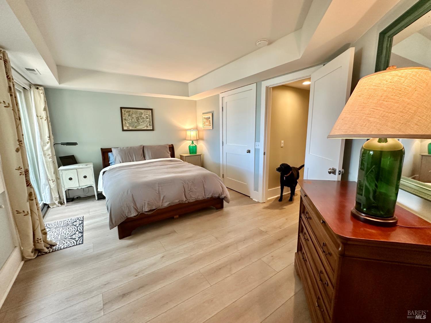 Detail Gallery Image 28 of 39 For 122 Edwards Ave, Sausalito,  CA 94965 - 3 Beds | 2/1 Baths