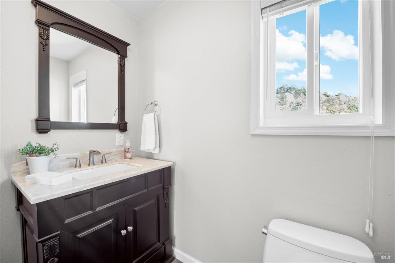 Detail Gallery Image 32 of 65 For 76 Sunnyhill Ln, Napa,  CA 94558 - 4 Beds | 2/1 Baths