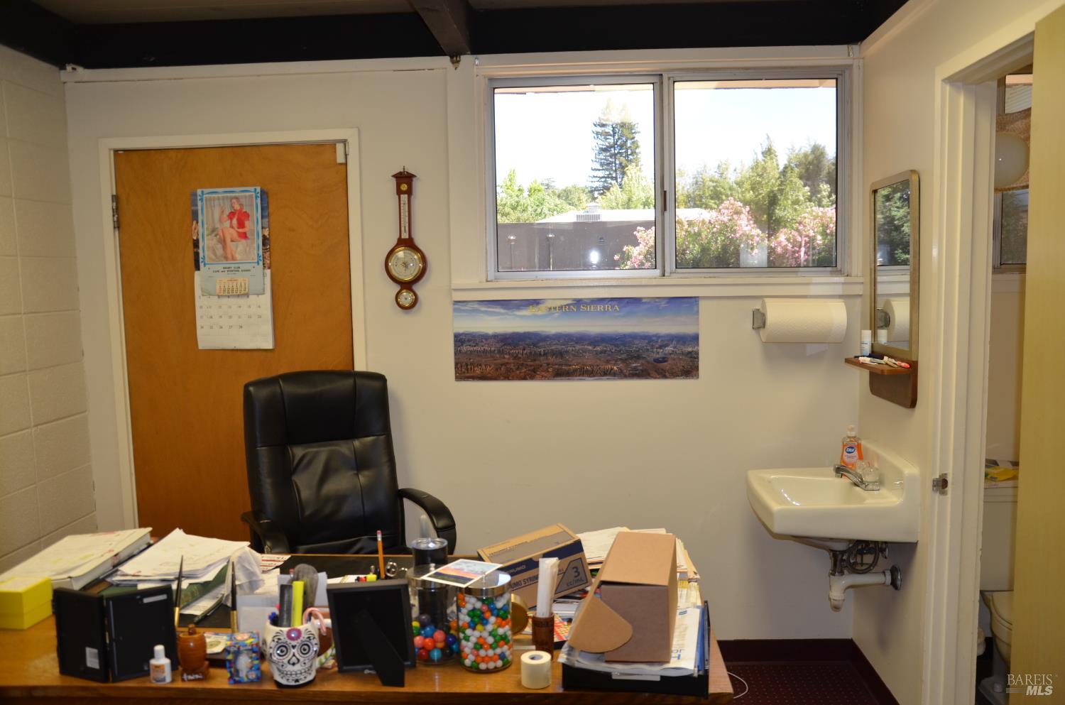Detail Gallery Image 43 of 48 For 715 S Dora St #2,  Ukiah,  CA 95482 - – Beds | – Baths
