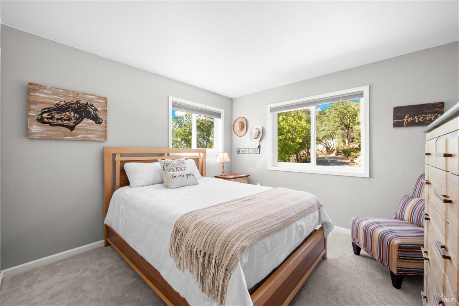 Detail Gallery Image 27 of 65 For 76 Sunnyhill Ln, Napa,  CA 94558 - 4 Beds | 2/1 Baths