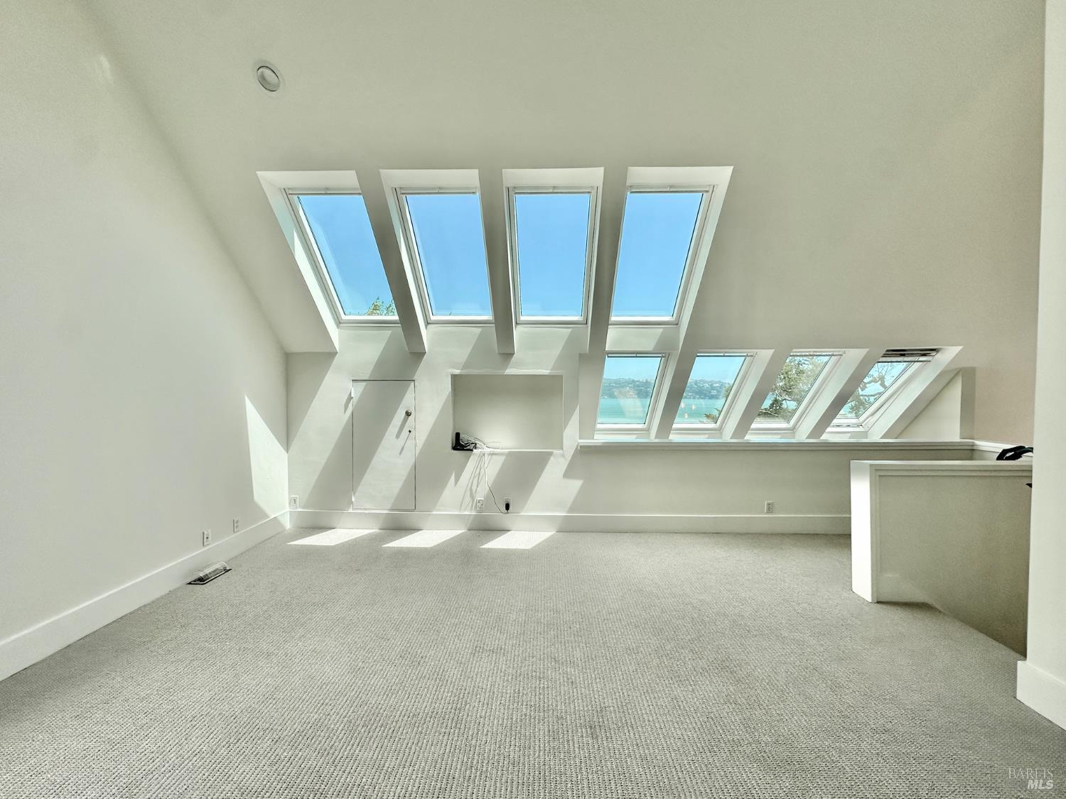 Detail Gallery Image 31 of 39 For 122 Edwards Ave, Sausalito,  CA 94965 - 3 Beds | 2/1 Baths