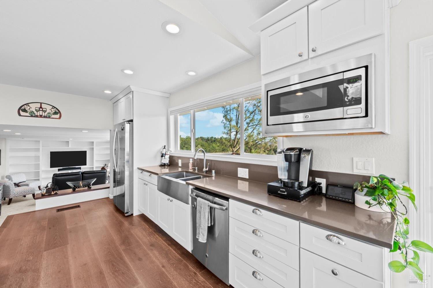 Detail Gallery Image 17 of 65 For 76 Sunnyhill Ln, Napa,  CA 94558 - 4 Beds | 2/1 Baths