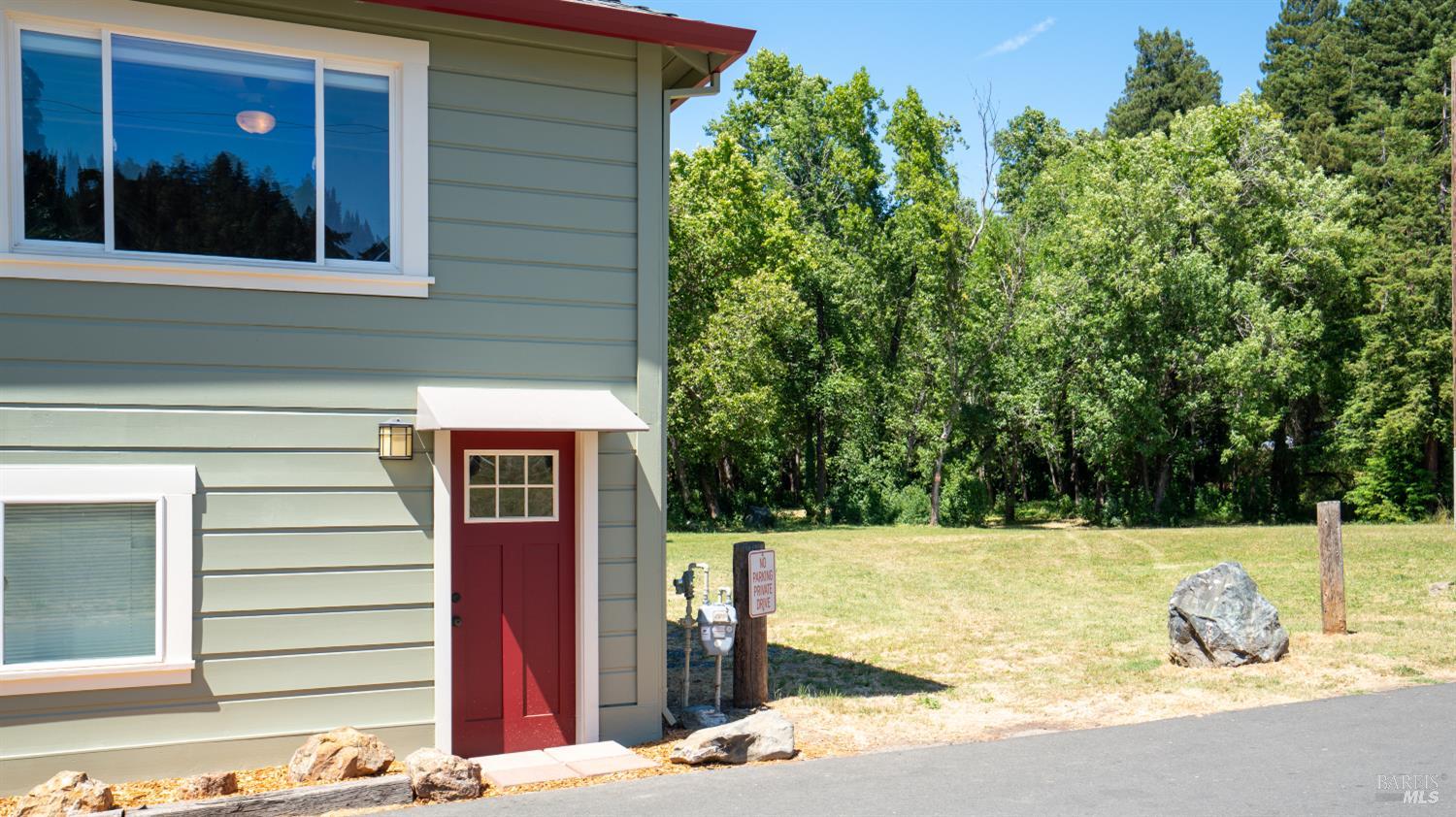 Detail Gallery Image 10 of 37 For 16352 5th St, Guerneville,  CA 95446 - – Beds | – Baths