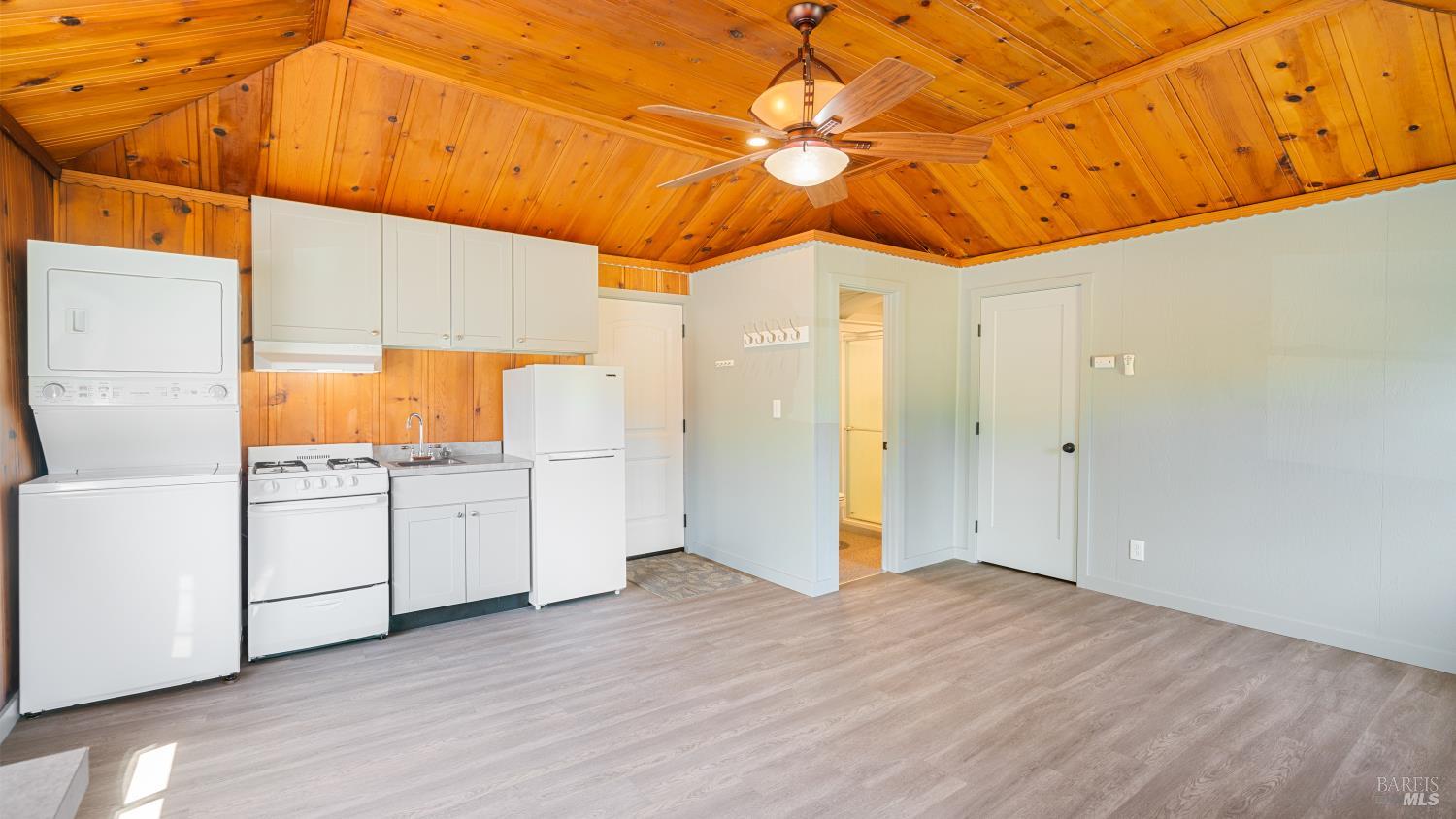 Detail Gallery Image 19 of 37 For 16352 5th St, Guerneville,  CA 95446 - – Beds | – Baths