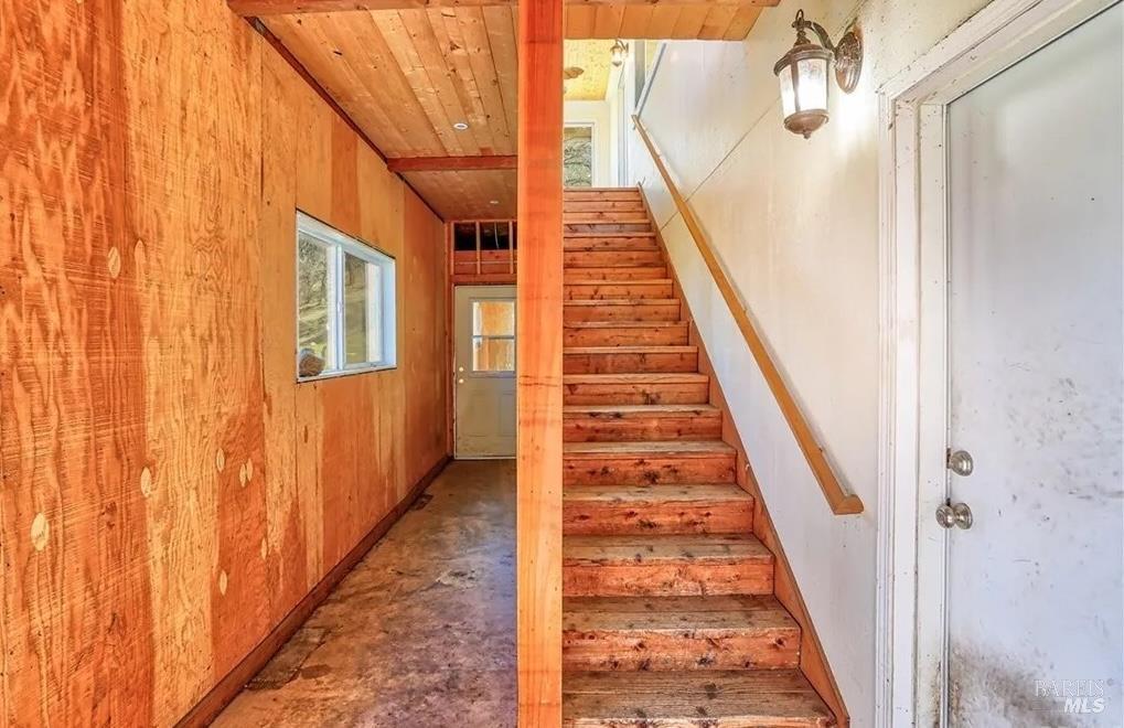 Detail Gallery Image 5 of 27 For 12206 Spruce Grove Rd, Lower Lake,  CA 95457 - 2 Beds | 1 Baths