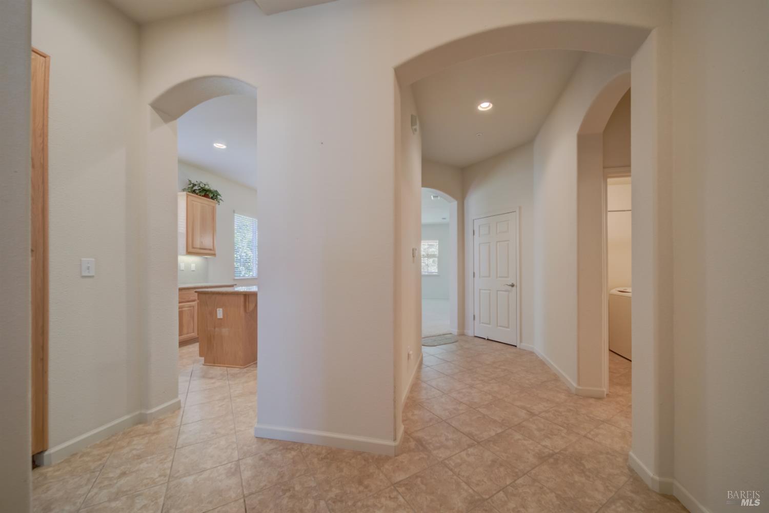 Detail Gallery Image 3 of 24 For 3262 Inwood Pl, Fairfield,  CA 94534 - 2 Beds | 2 Baths