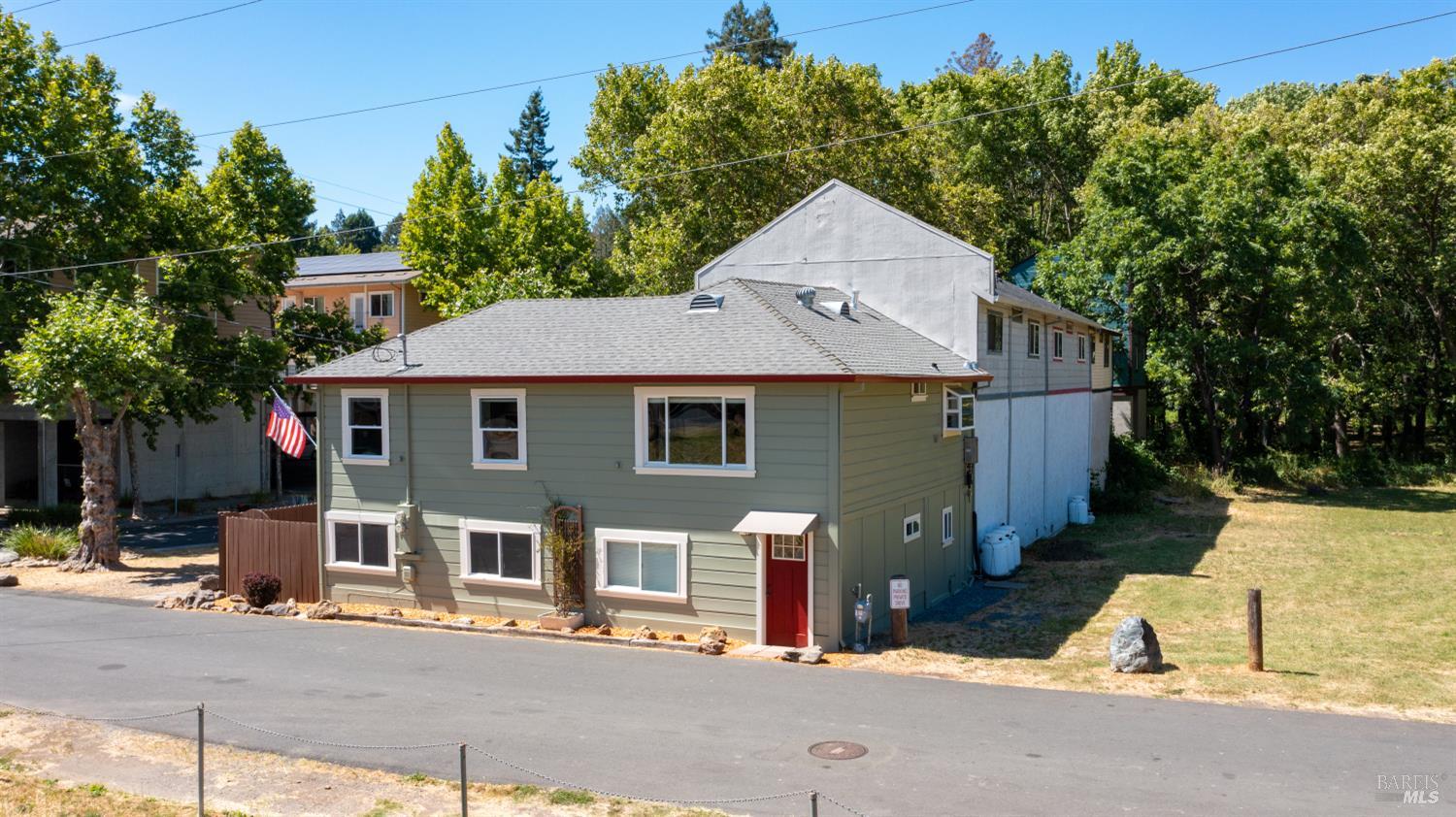 Detail Gallery Image 2 of 37 For 16352 5th St, Guerneville,  CA 95446 - – Beds | – Baths