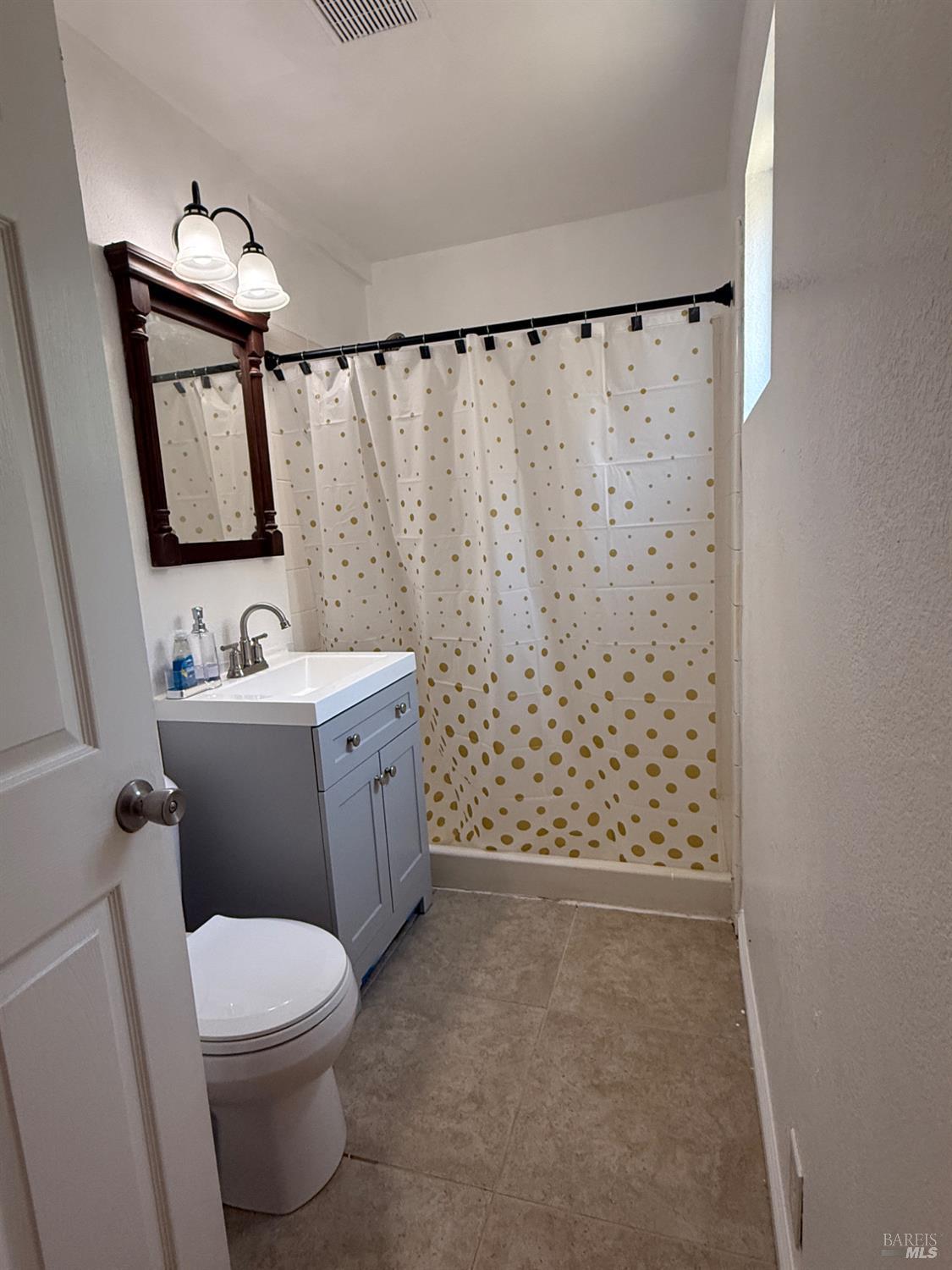 Detail Gallery Image 6 of 20 For 467 Gonzaga Ave, Vallejo,  CA 94589 - 3 Beds | 2 Baths