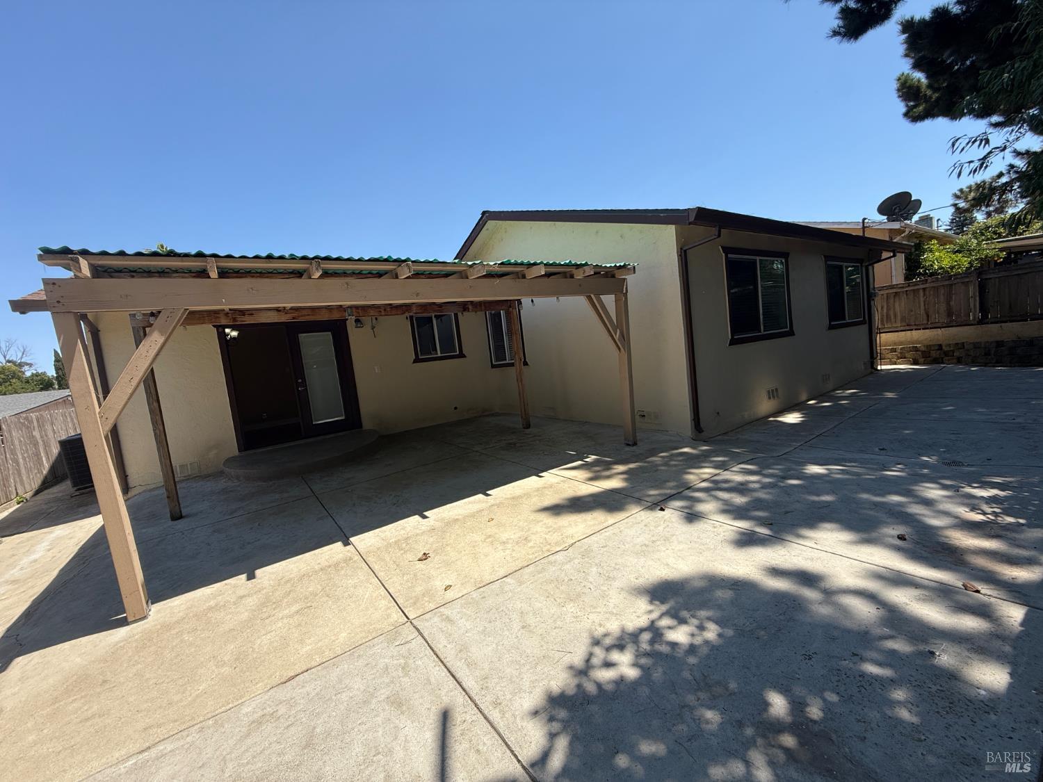 Detail Gallery Image 17 of 20 For 467 Gonzaga Ave, Vallejo,  CA 94589 - 3 Beds | 2 Baths