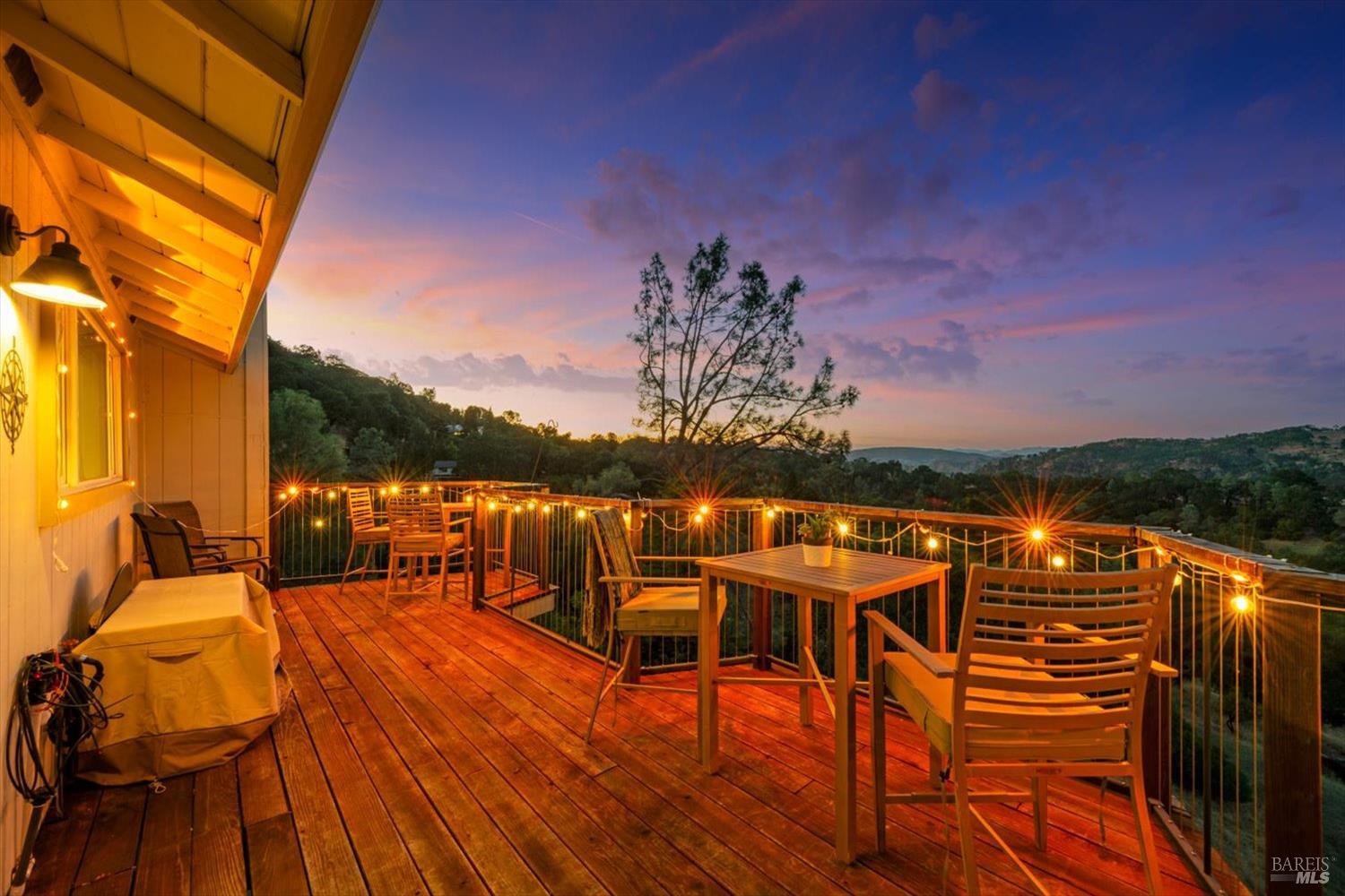 Detail Gallery Image 60 of 65 For 76 Sunnyhill Ln, Napa,  CA 94558 - 4 Beds | 2/1 Baths