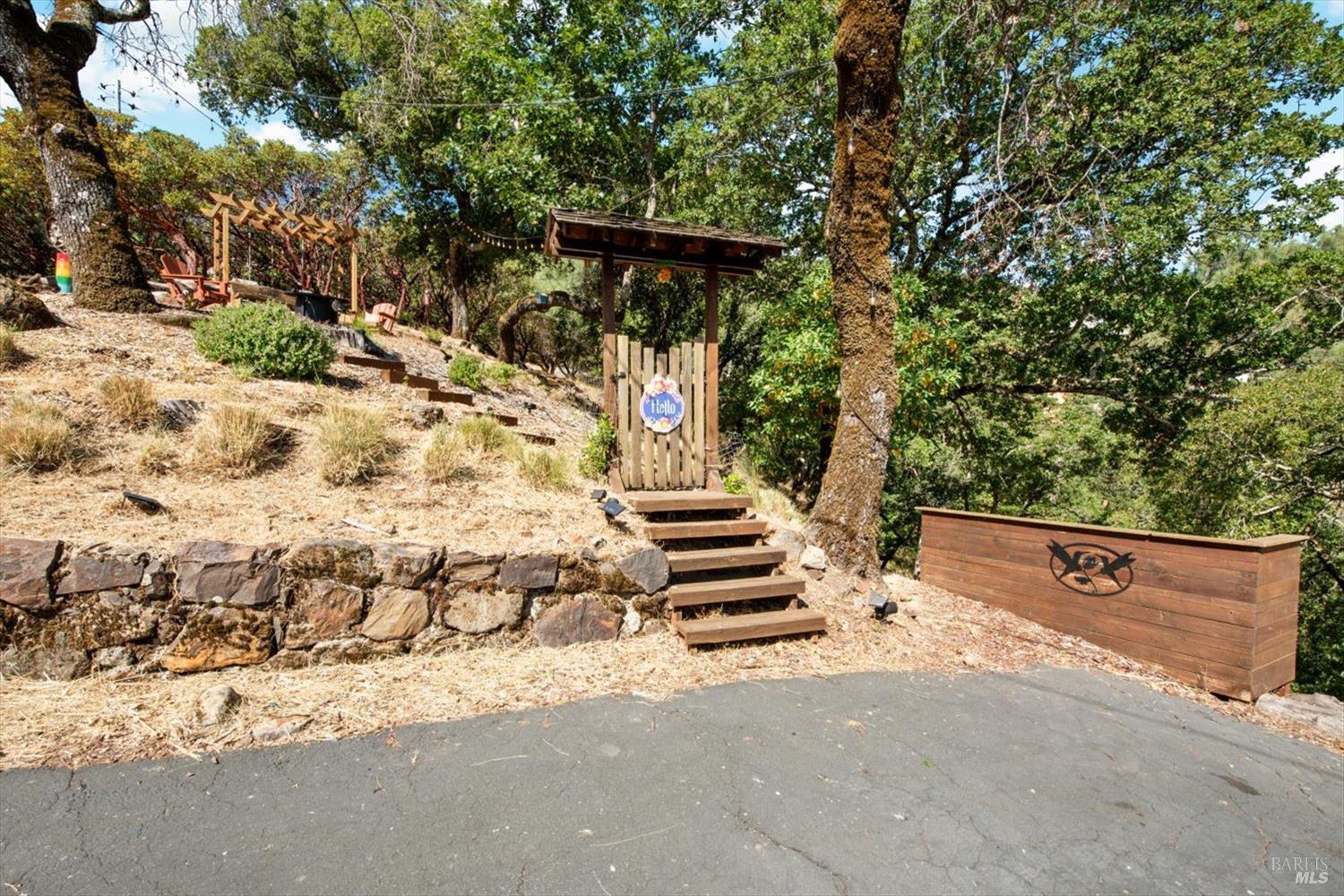 Detail Gallery Image 33 of 65 For 76 Sunnyhill Ln, Napa,  CA 94558 - 4 Beds | 2/1 Baths